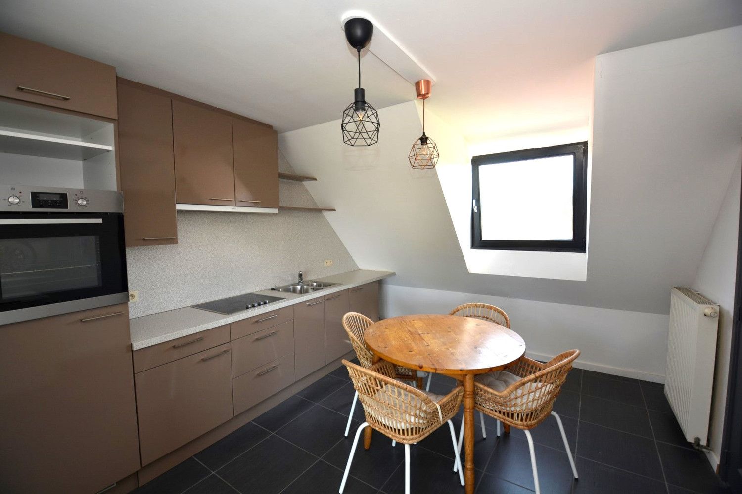 KNUS DAKAPPARTEMENT MET 1 SLK EN RIANT TERRAS! foto 6