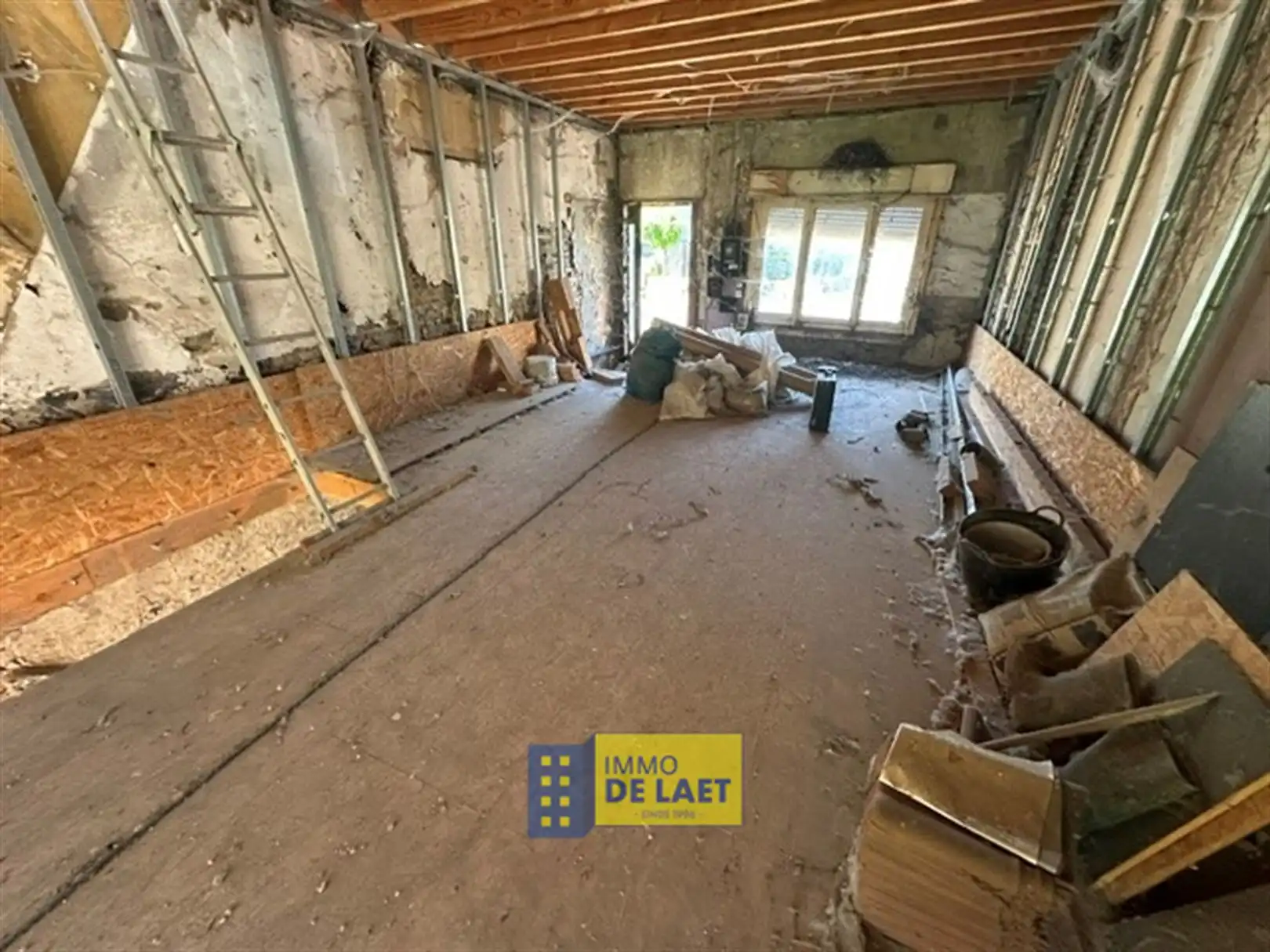 Volledig te renoveren woning met potentieel foto 3