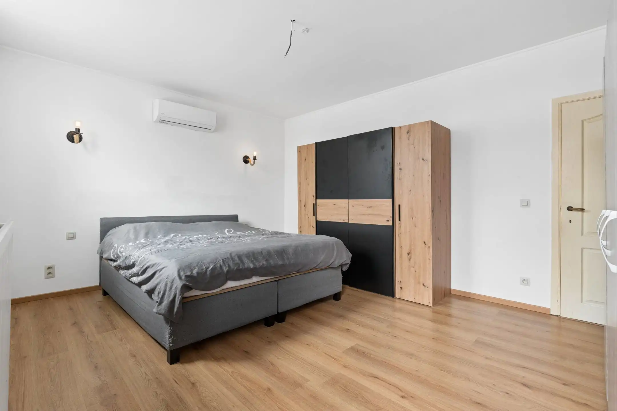 Instapklare, gerenoveerde 2-gevelwoning  foto 10