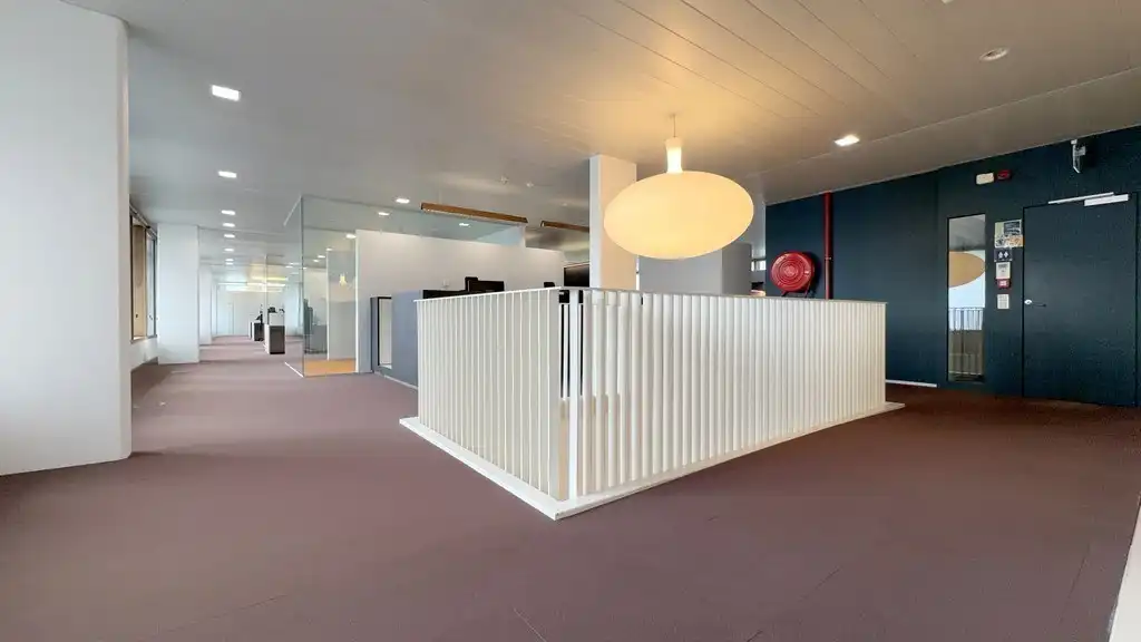 Modern kantoorgebouw te koop nabij oprit R4 in Gent foto 16