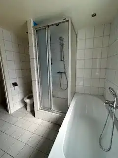 COMMERCIEEL PAND MET OPSLAGRUIMTE EN WOONHUIS OP ZICHTLOCATIE foto 15