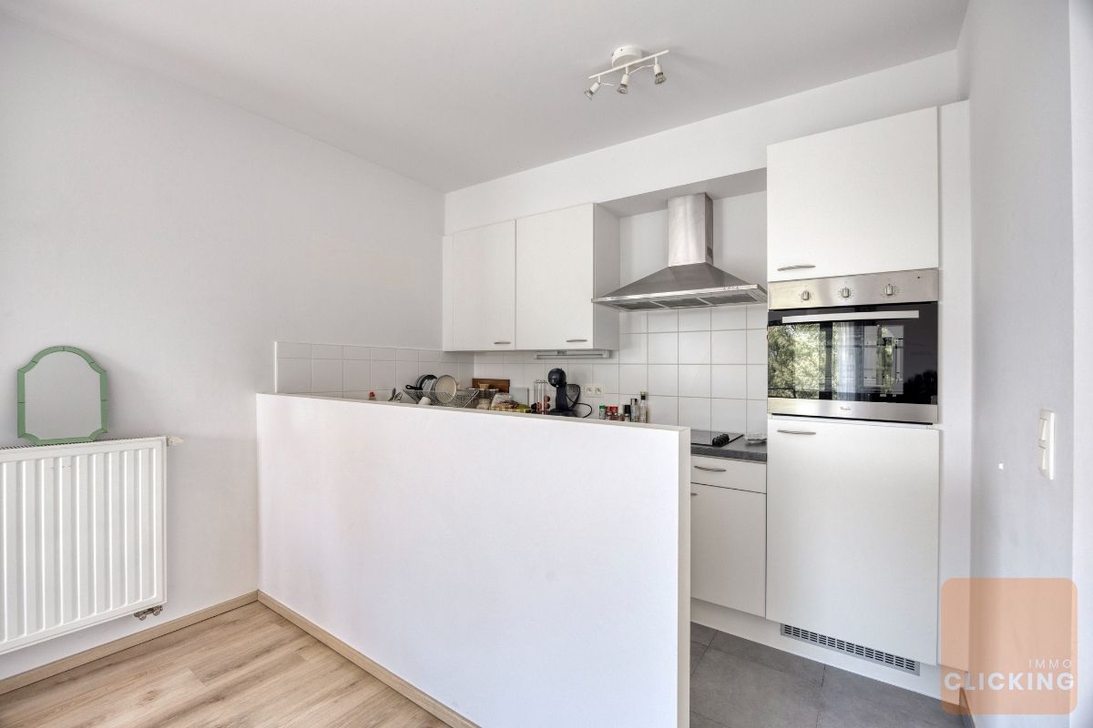 Gezellig en Licht 2-Slaapkamerappartement in Oudergem foto 3