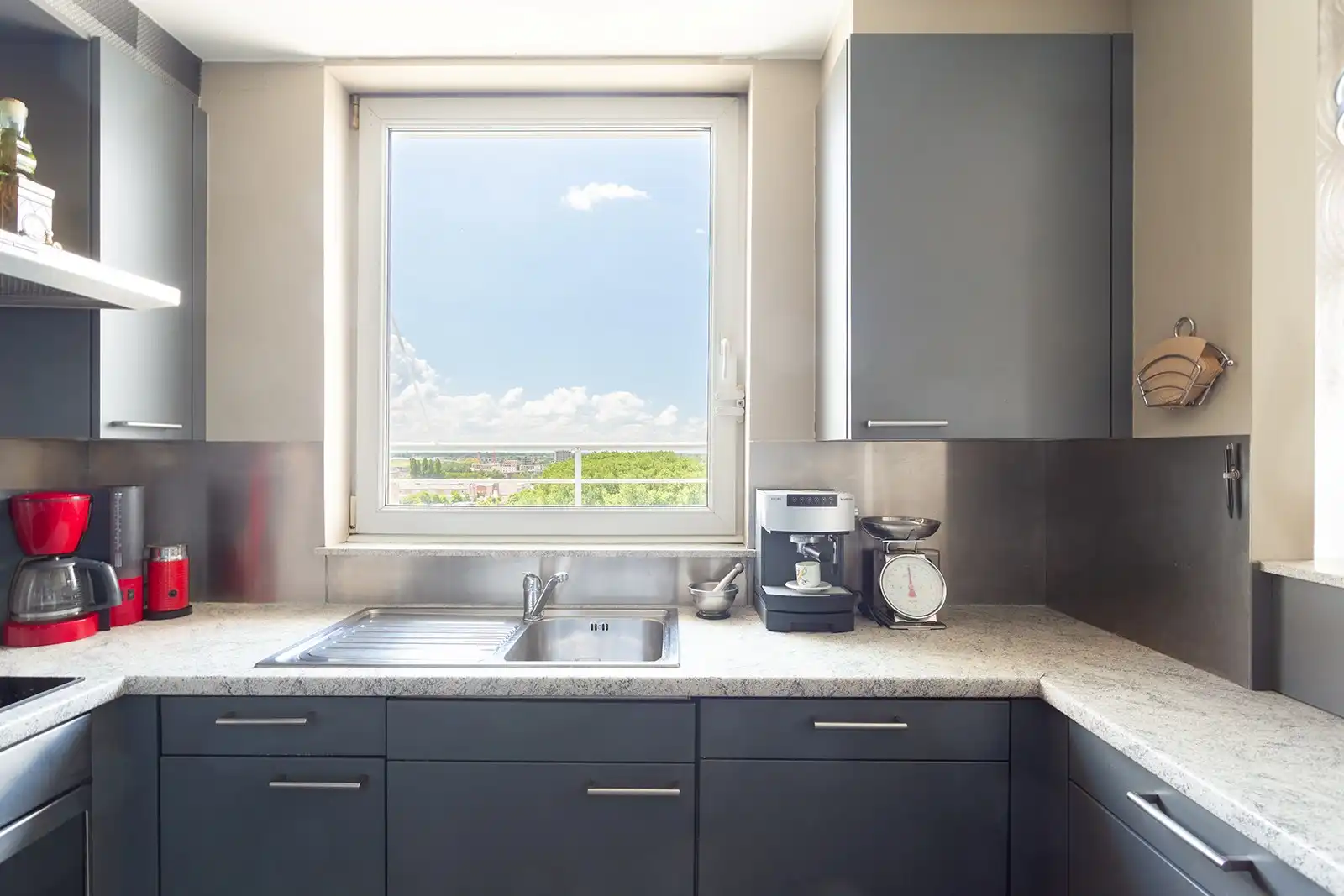Exclusief penthouse met panoramisch uitzicht op de 12de verdieping foto 17