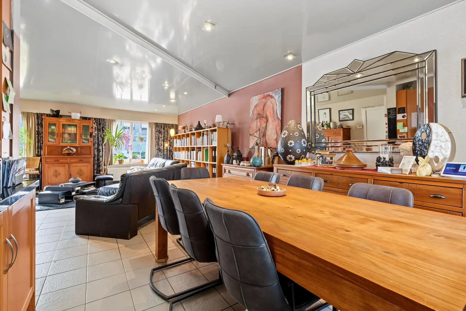 Uitstekend gelegen gezinswoning met 3 slaapkamers, losstaande garage en gezellige tuin foto 5