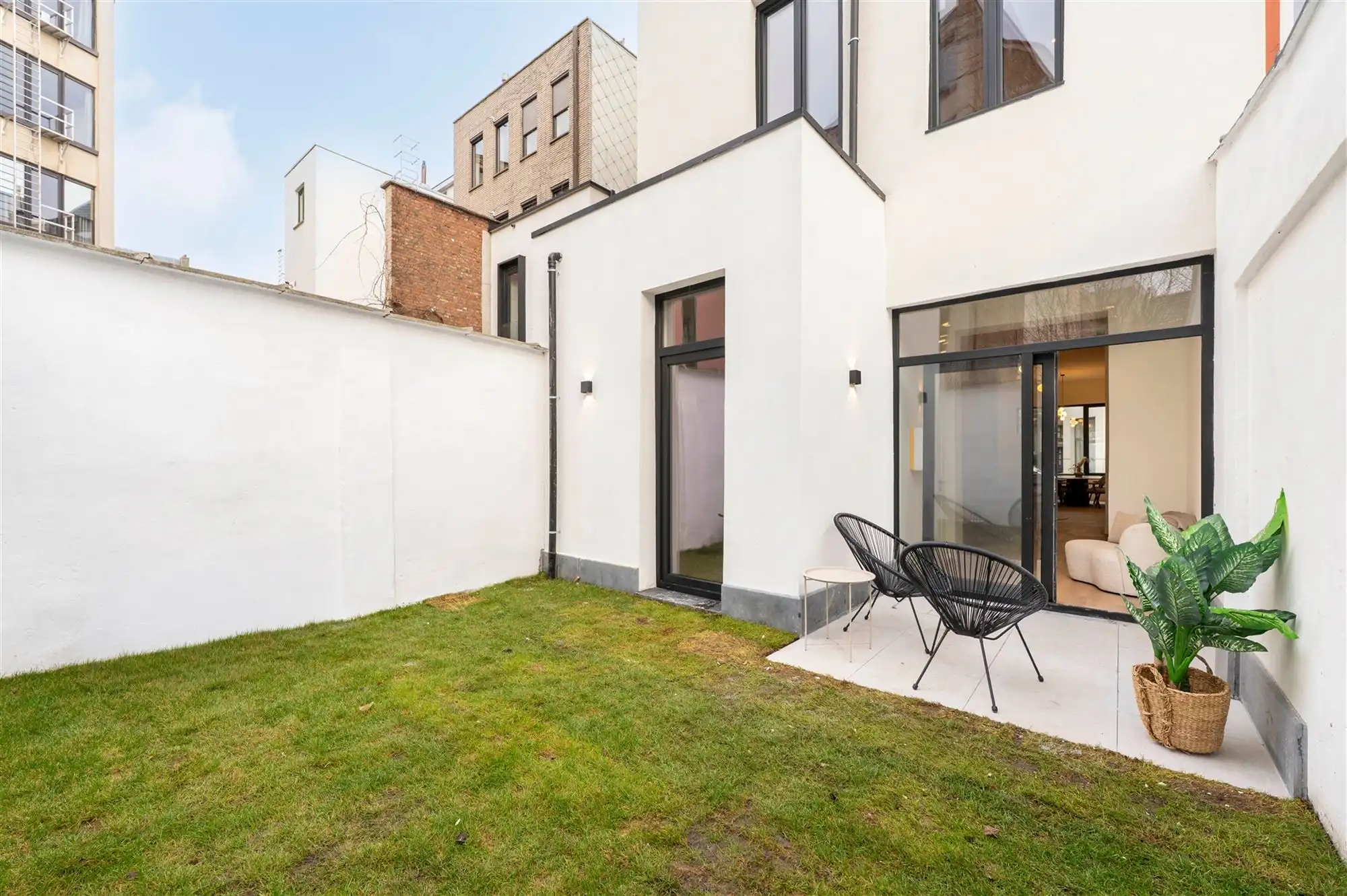 Gerenoveerde opbrengsteigendom met 2 appartementen foto 15