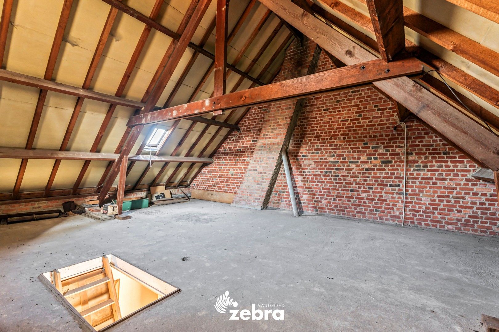 Te renoveren HOB in het centrum van Izegem! foto 14