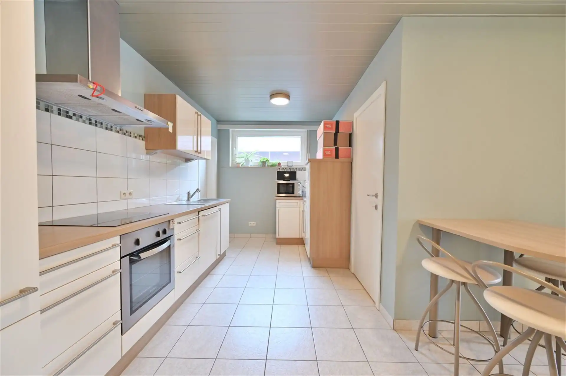 Zeer rustig gelegen laagbouwwoning, 3 slaapkamers, instapklaar op een perceel van 790m² foto 6