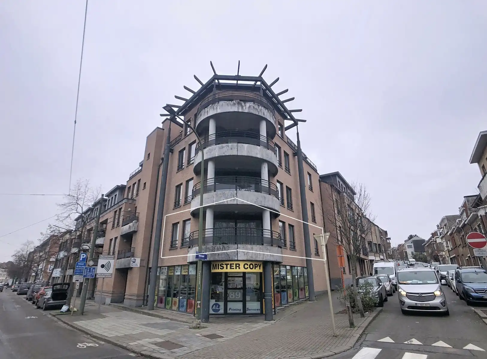 Hoekappartement met 3 slkmrs, 2 terrassen en staanplaats foto 2