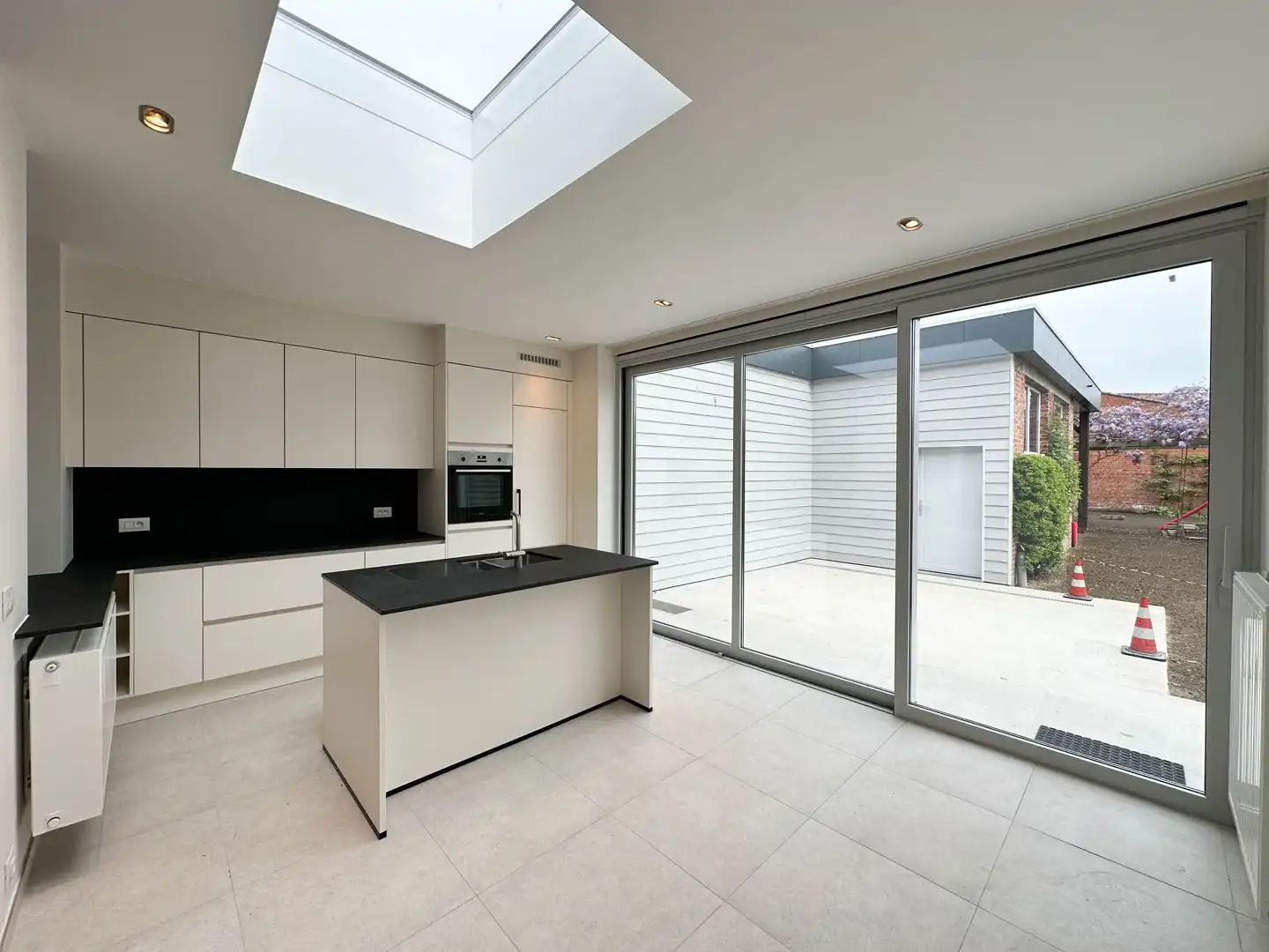 Kwalitatief afgewerkte woning met 3 slaapkamers, terras & tuin te Beveren (Roeselare)! foto 7