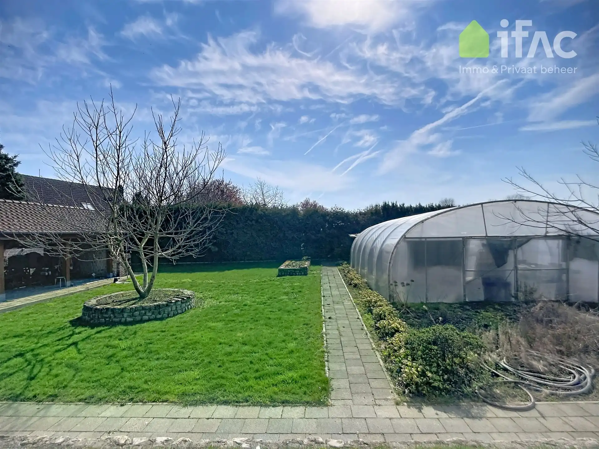 Fantastische woning met 4 slaapkamers en veranda foto 31