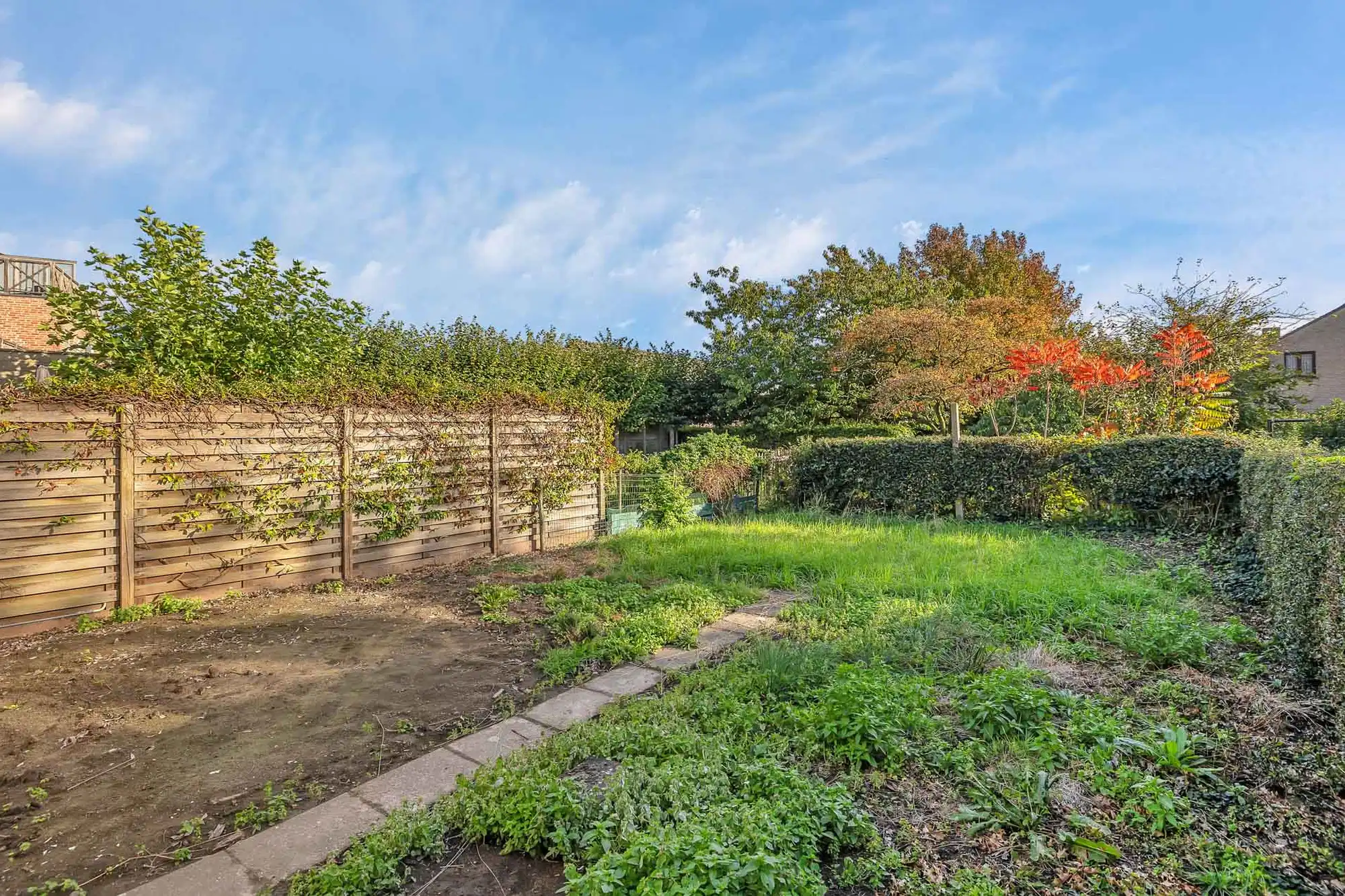 Te renoveren woning met tal van mogelijkheden foto 17