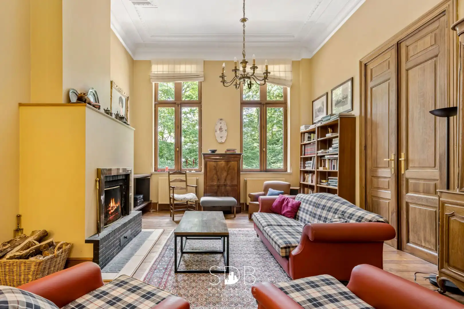 Prachtig kasteel met omringend park, weilanden en stalgebouw op circa 5hectare foto 11