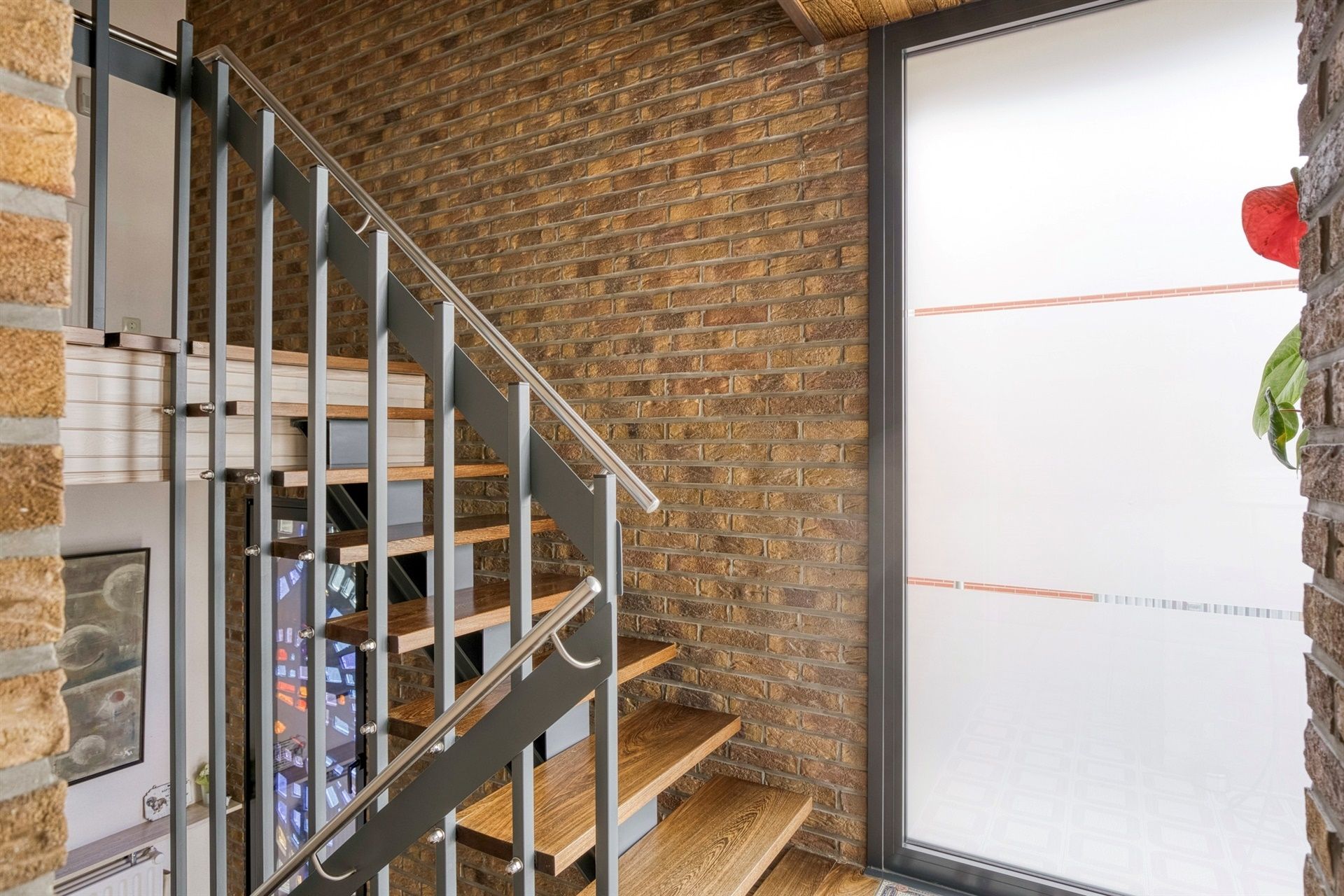 Rustiggelegen, zeer welonderhouden woning met gunstige EPC-score B! foto 15