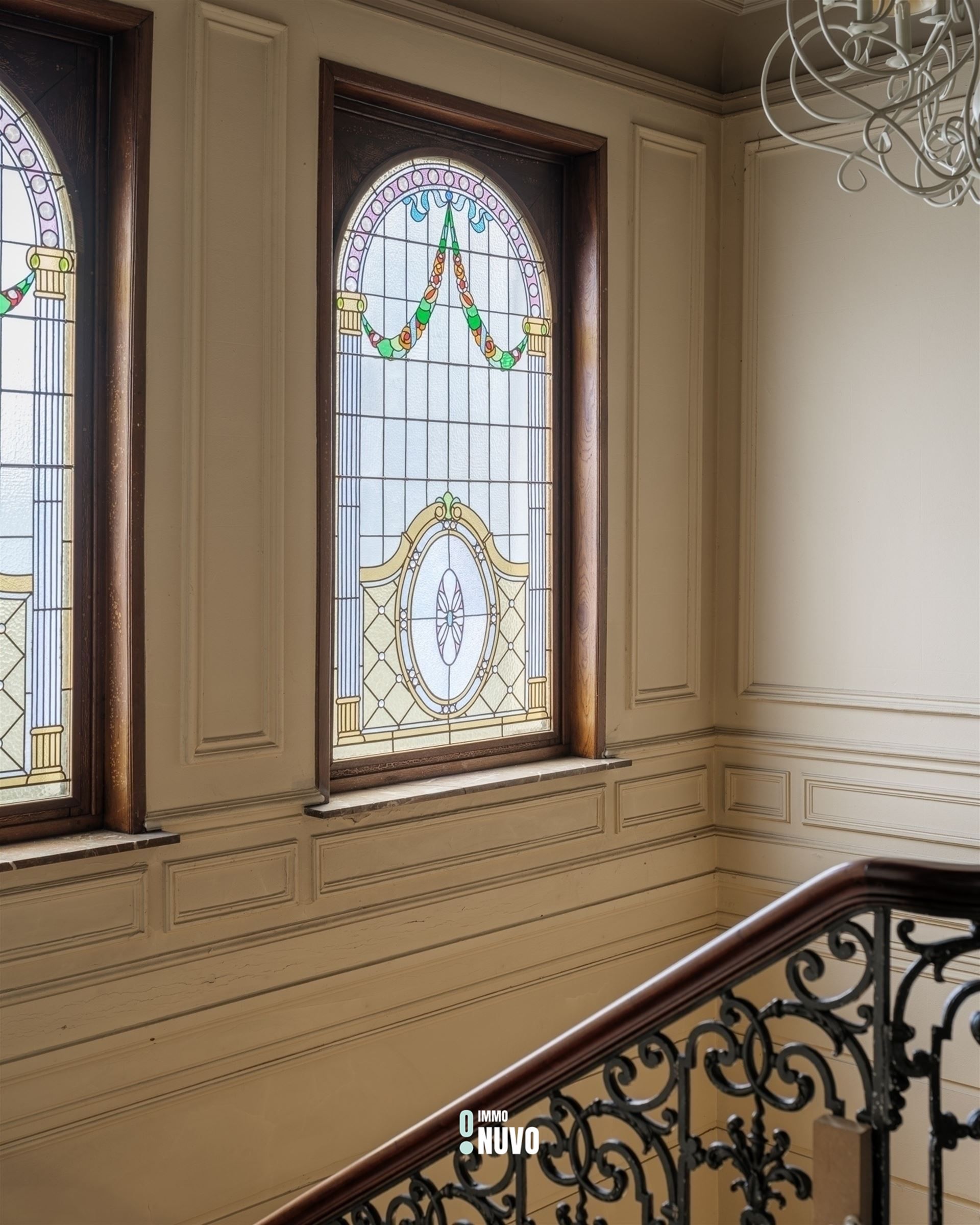 Exclusief herenhuis met handelspand op toplocatie te Aalst. foto 15