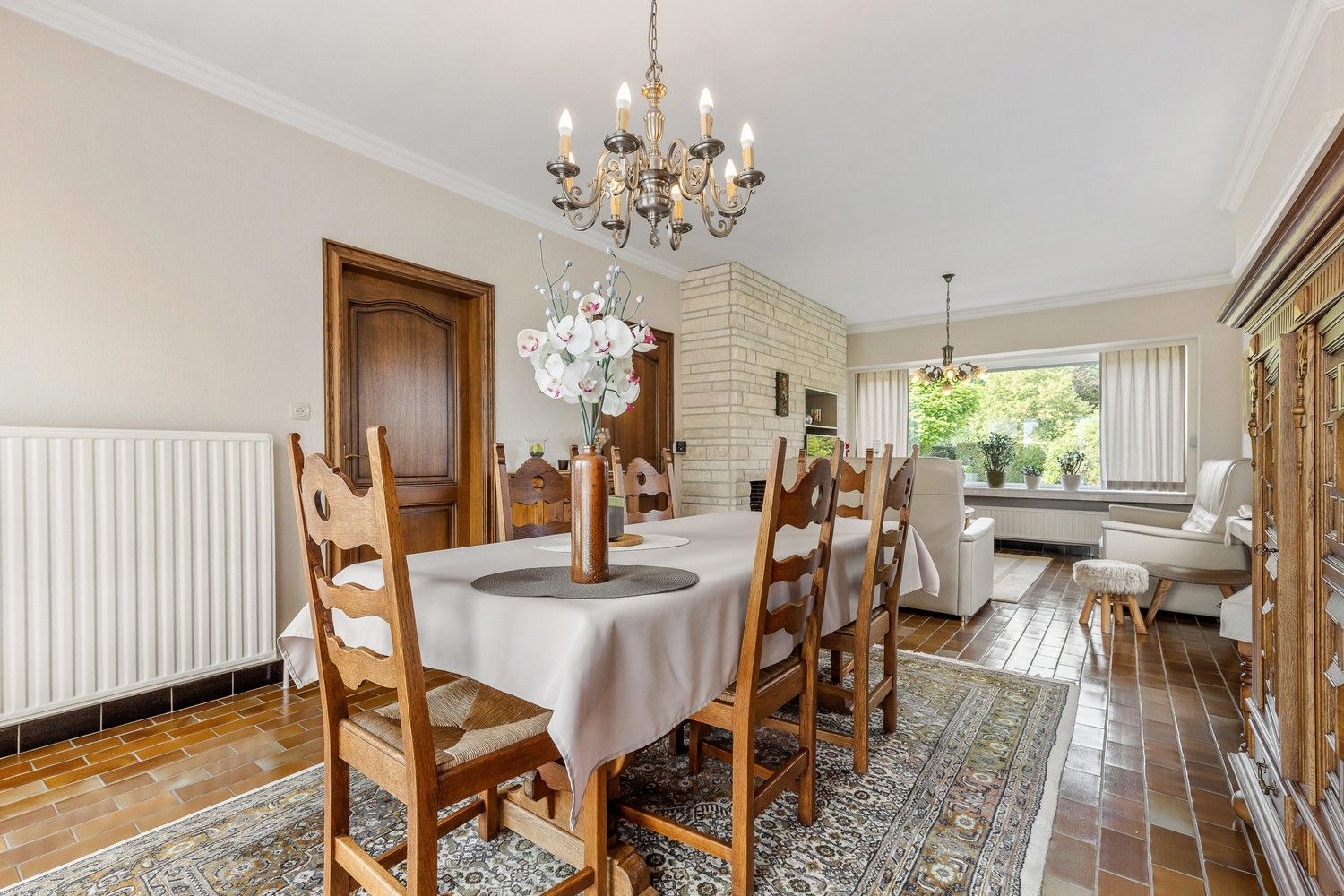Perfect onderhouden woning met 4 Slpkrs op 1469m2 met zicht op de velden foto 6