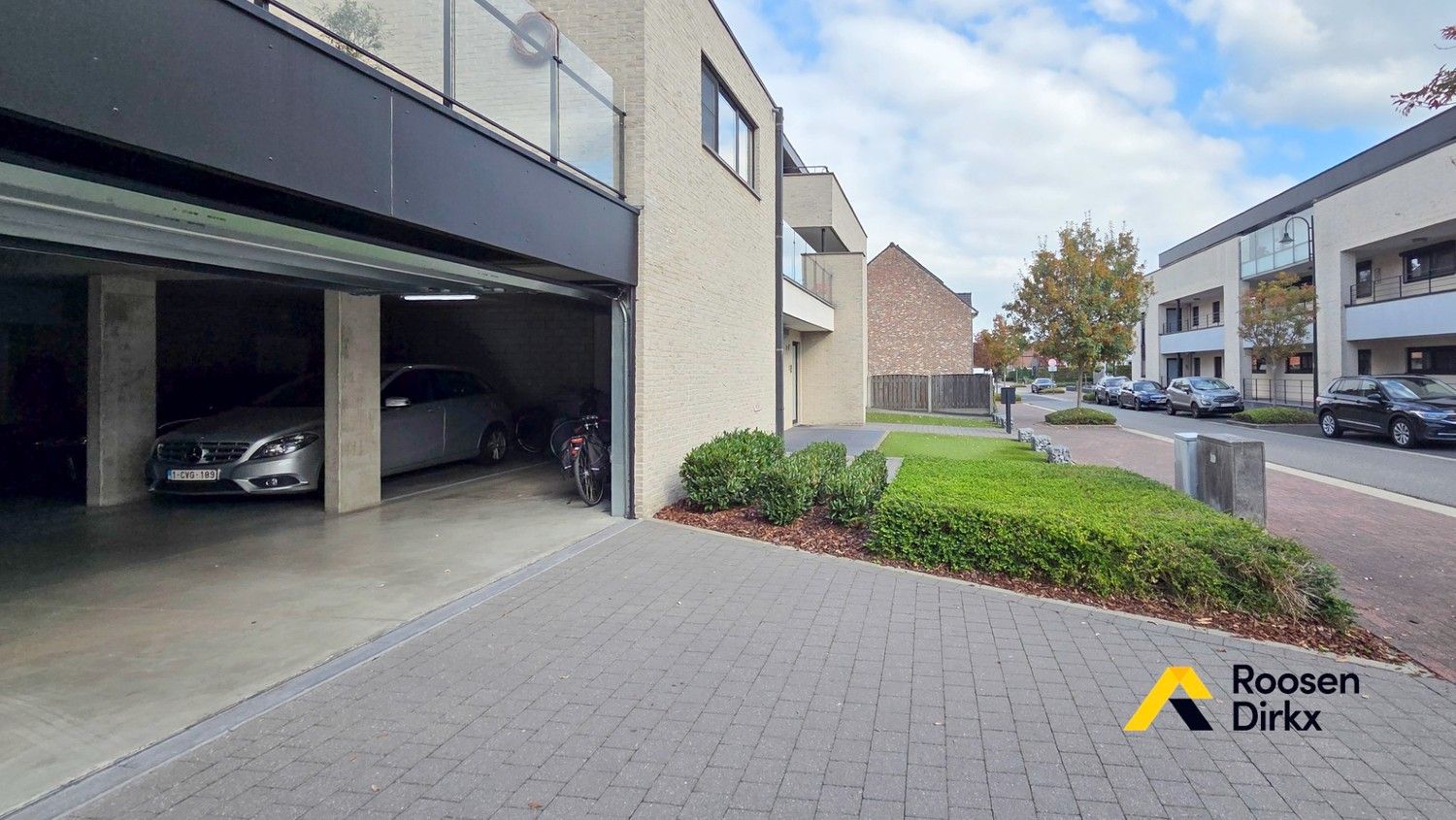 Ruim en kwalitatief appartement met 2 sk's, groot terras, parkeerplaats, berging. foto 26