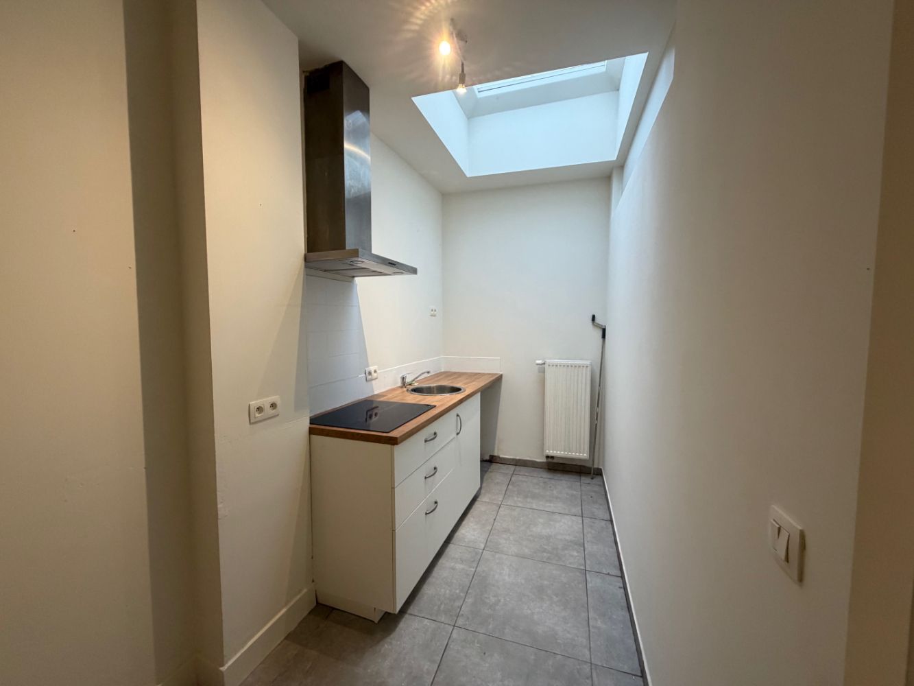 Gerenoveerde studio op het gelijkvloers. foto 5