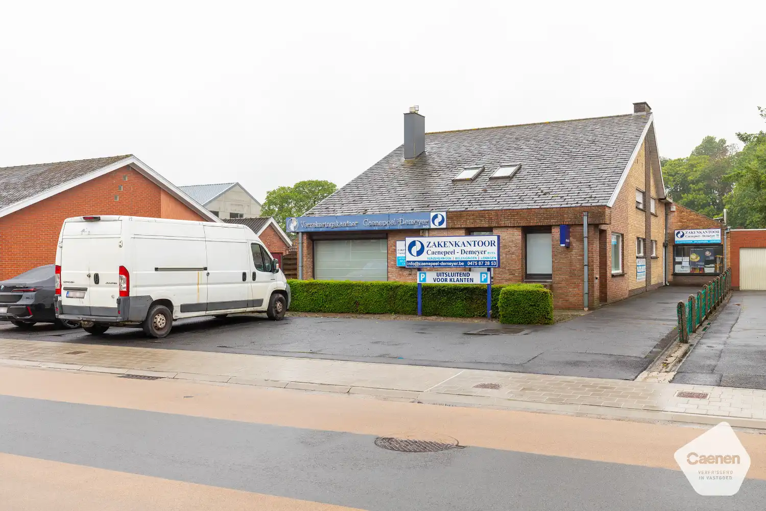 Uitzonderlijk ruime eigendom met wonen en werken onder één dak foto 22