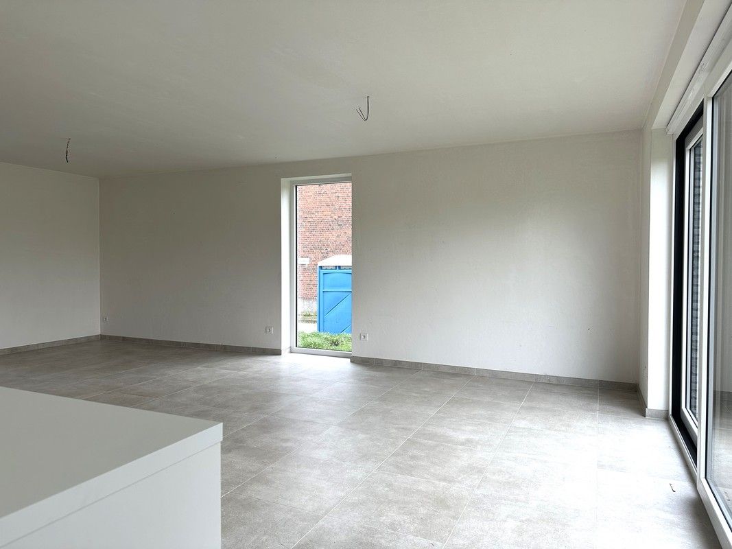 Hectaar bouwt 4 strakke nieuwbouwwoningen te Erondegem foto 2