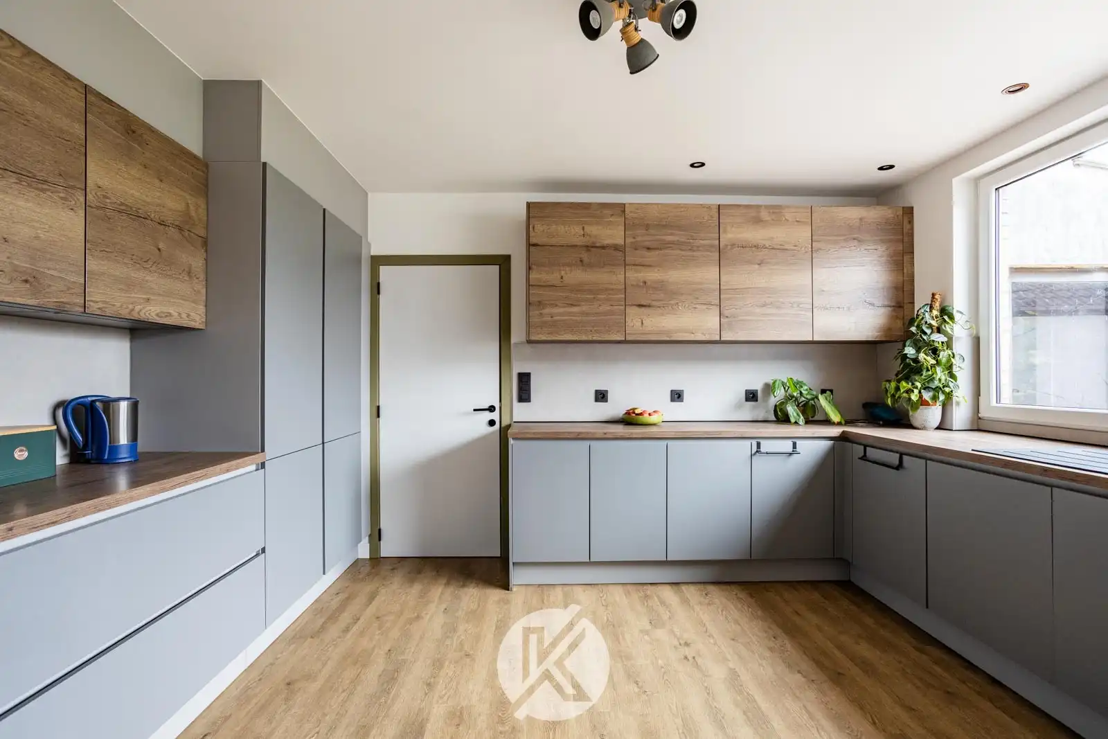 Centraal gelegen woning op een perceel van 10 are foto 7