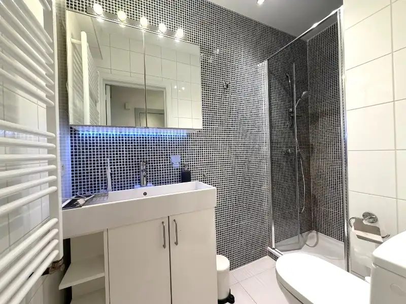MODERN GERENOVEERD APPARTEMENT OP UITSTEKENDE LIGGING foto 7