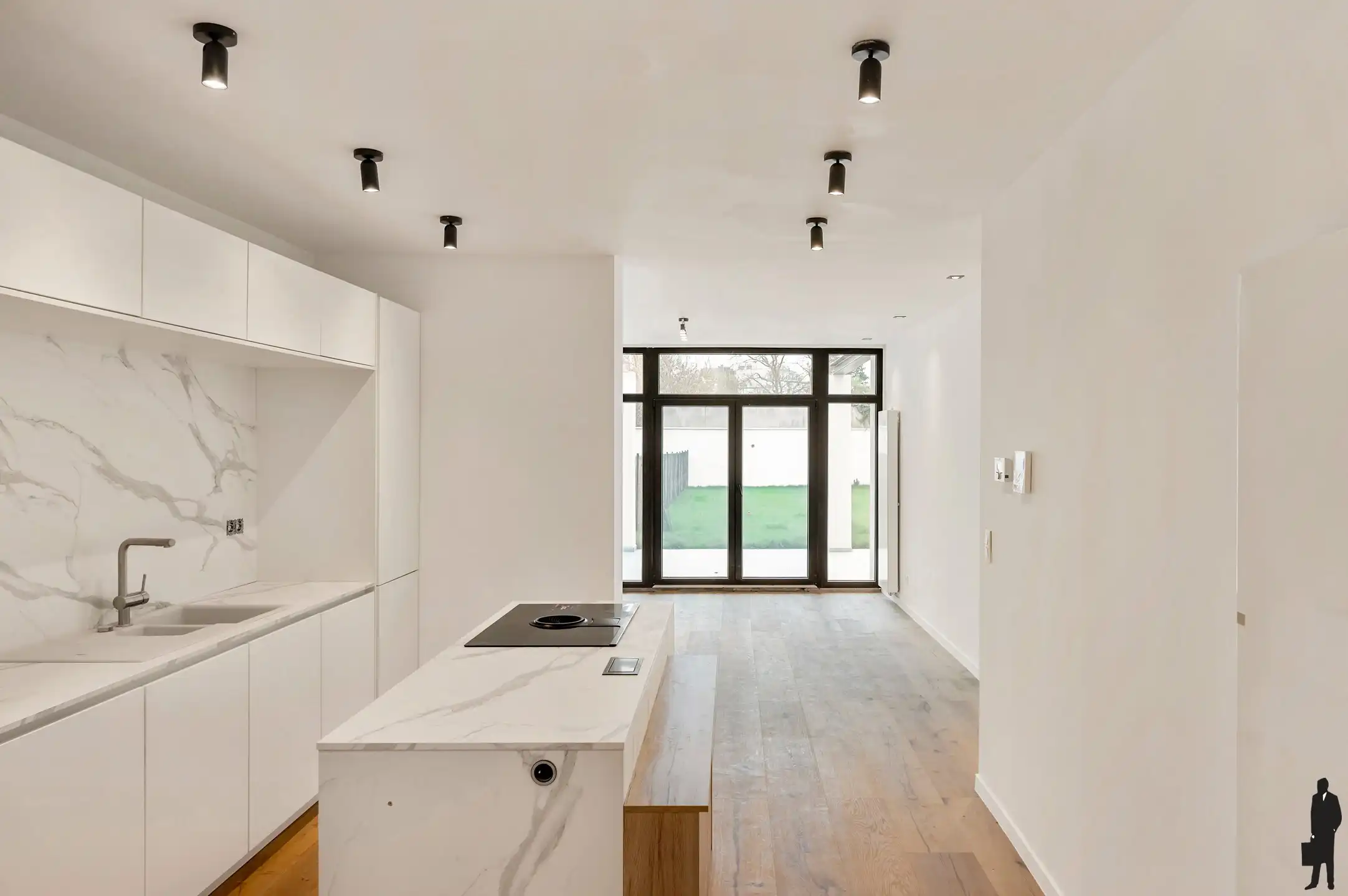 Prachtig gerenoveerd appartement (115 m²) met 2 slk’s en ruime tuin (263 m²) nabij centrum Mechelen. foto 5