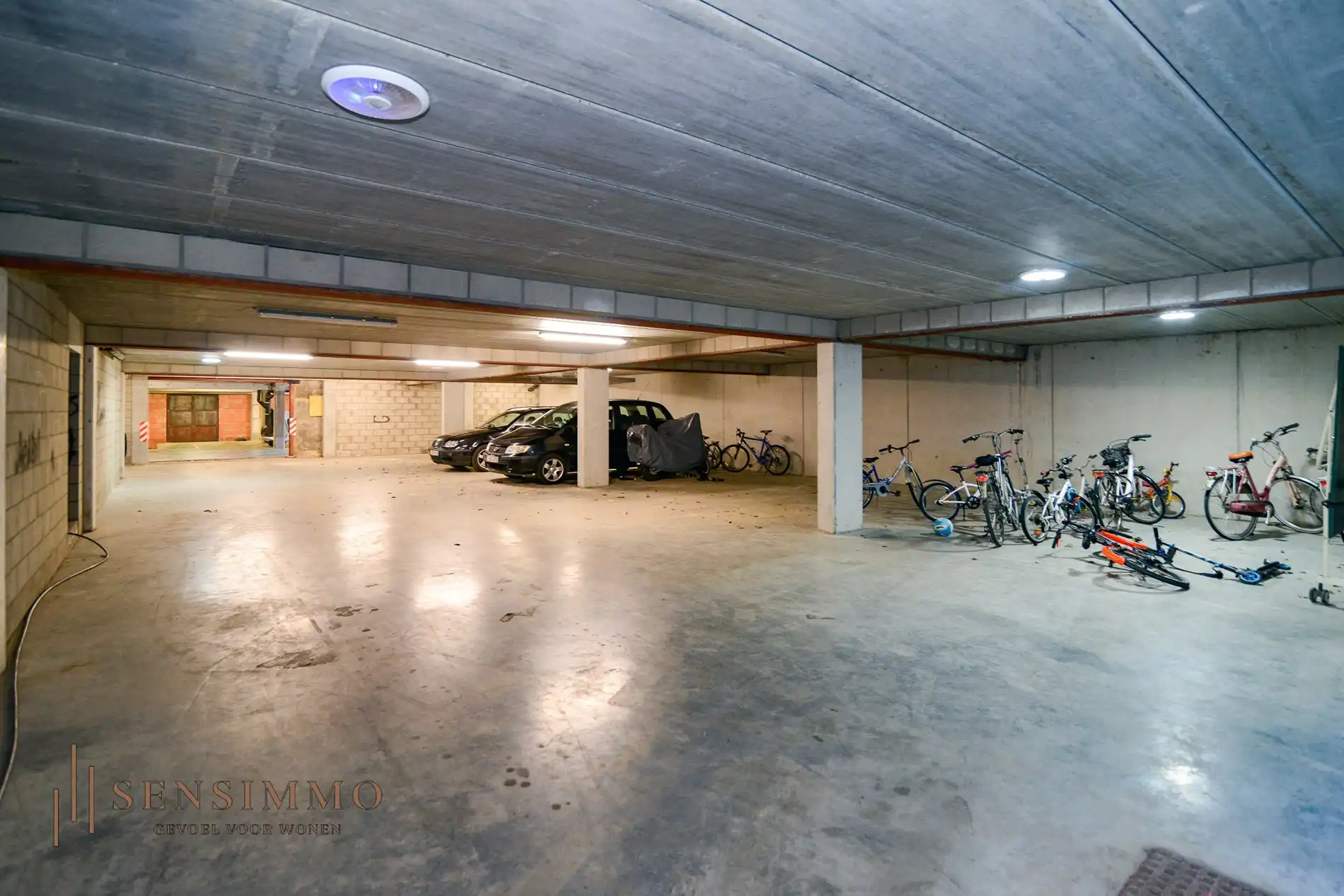 éénslaapkamer appartement met terras, parking en kelderberging foto 14