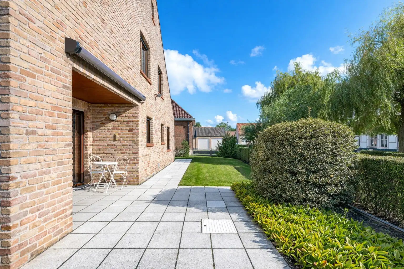 Grote alleenstaande villa te Dudzele foto 10