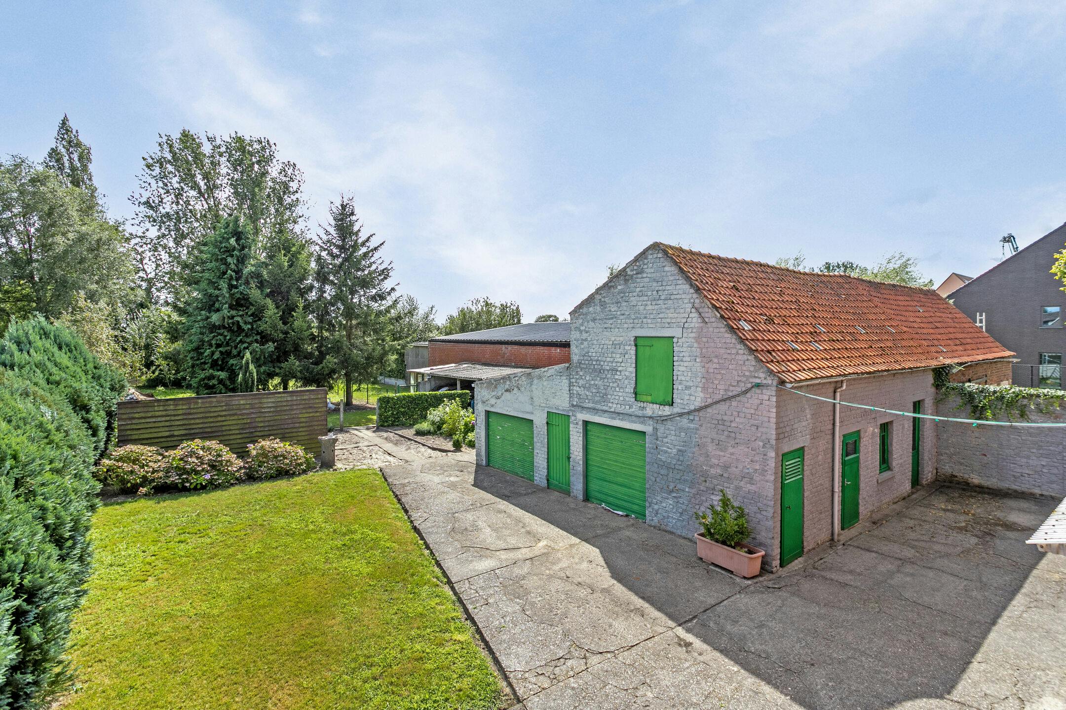 Vrijstaand huis met 3 slaapkamers en 1.675m² grond te Sijsele foto 3