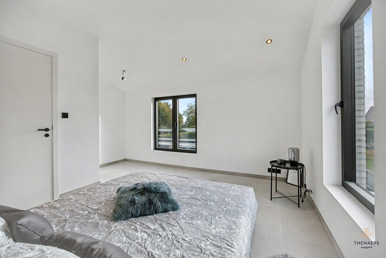 Nieuwbouwwoning met 3 slaapkamers en luxueuze afwerking. foto 18
