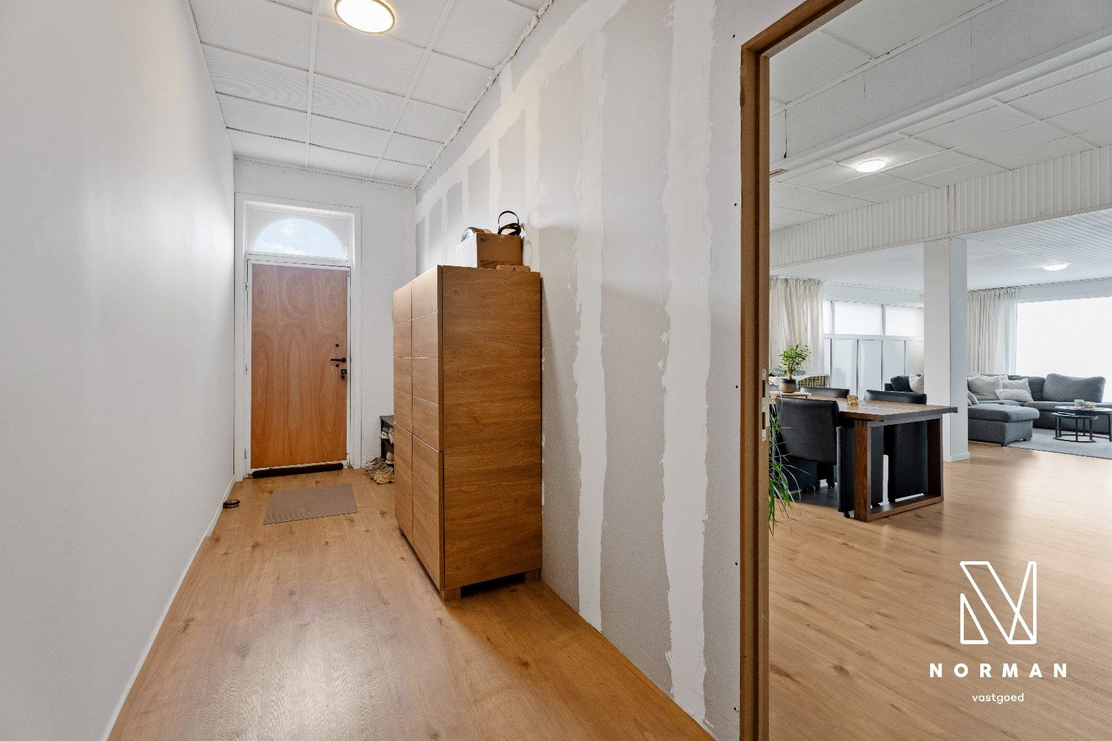 Instapklare woning met 4 slpk + garage in Heule! foto 5