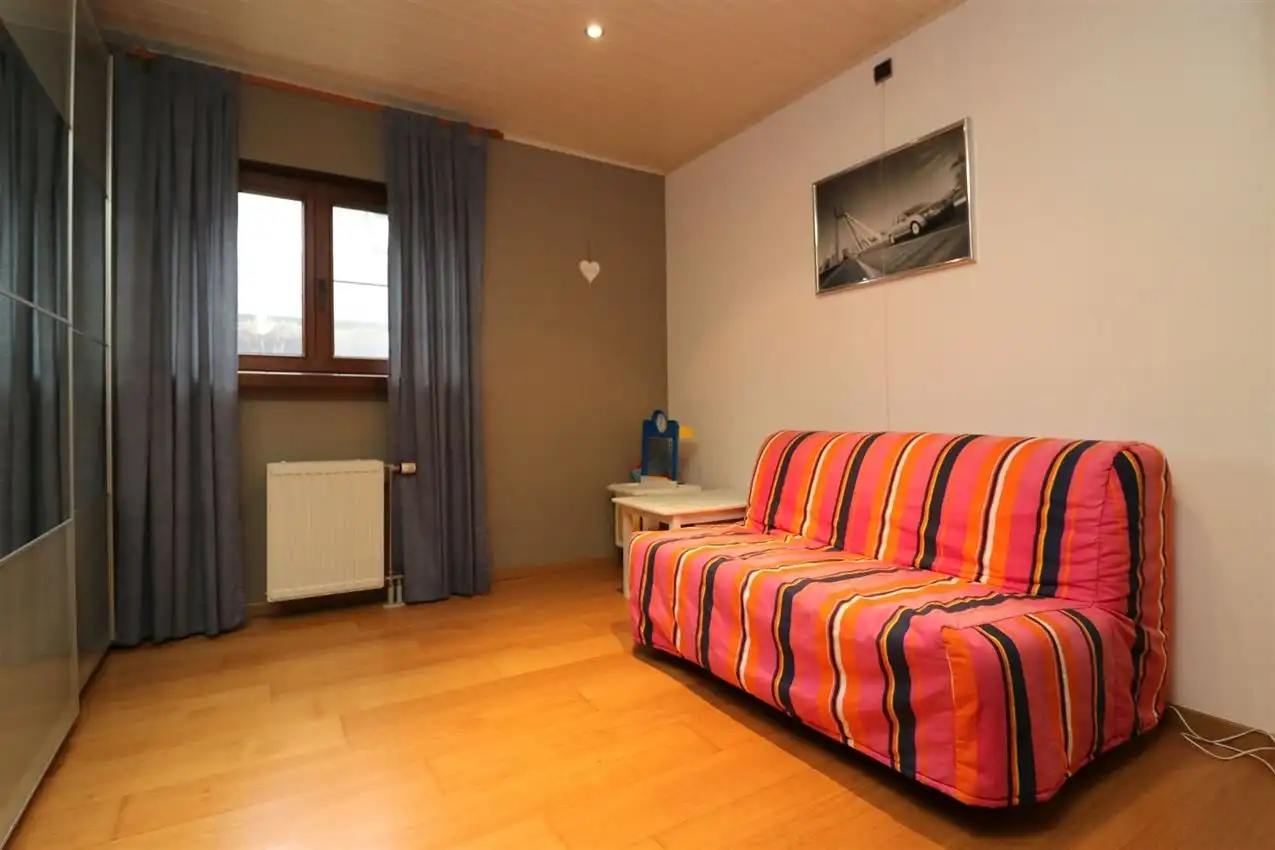Villawoning met tuin op een goede locatie foto 21