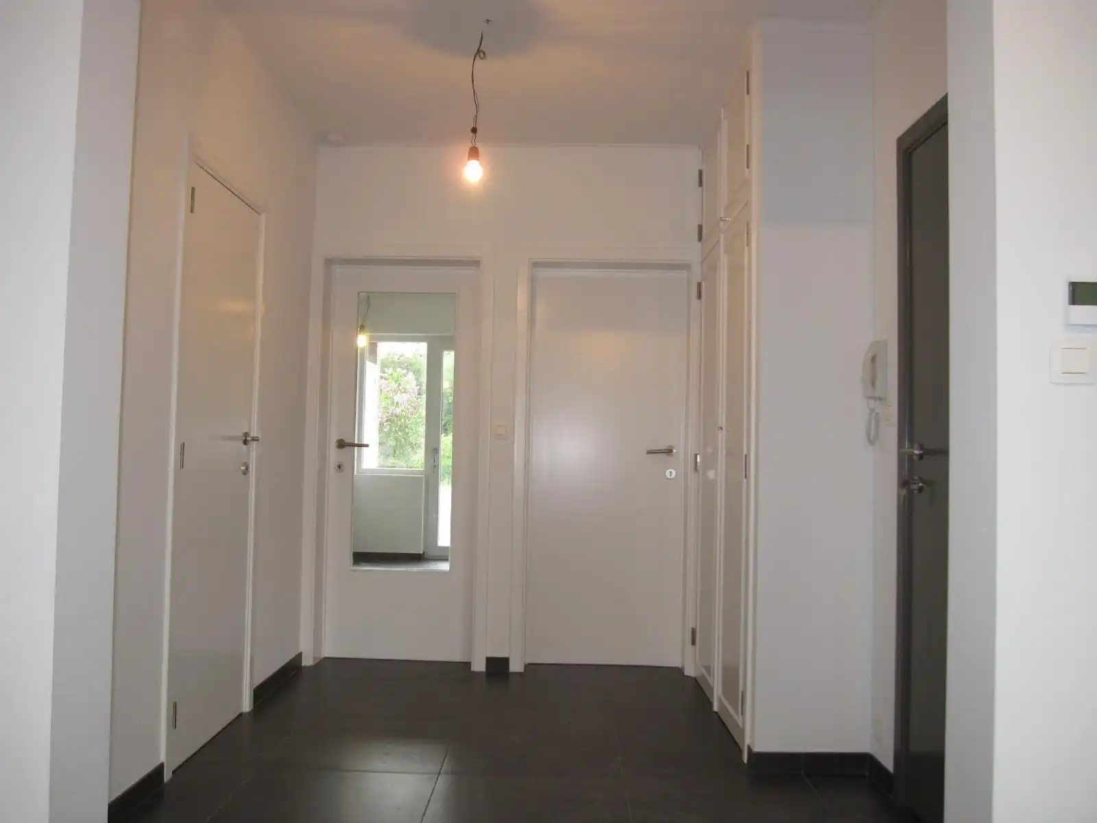 Ruim 3-slpk. appartement met garage foto 7