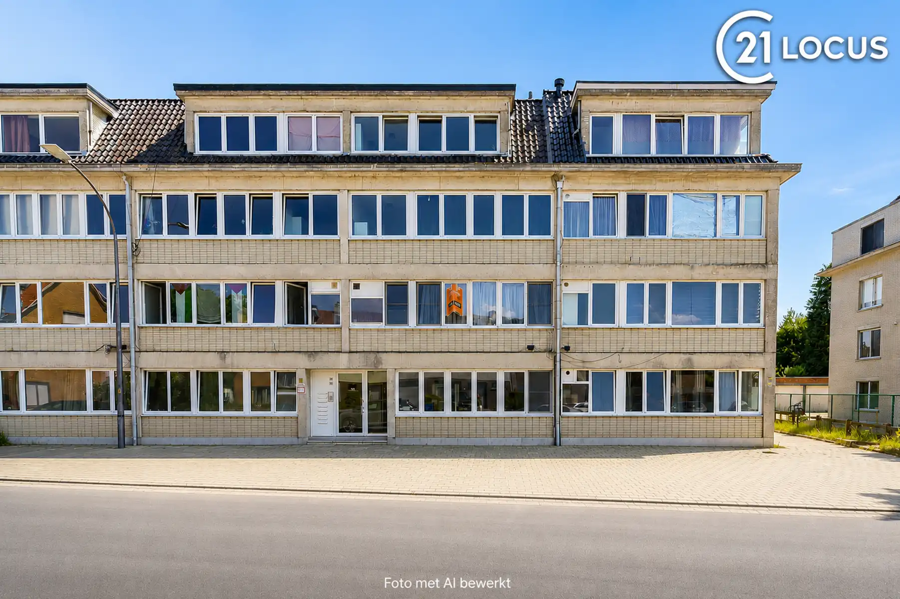 Instapklaar 2-slaapkamerappartement met zonnig terras. EPC B foto {{pictureIndex}}