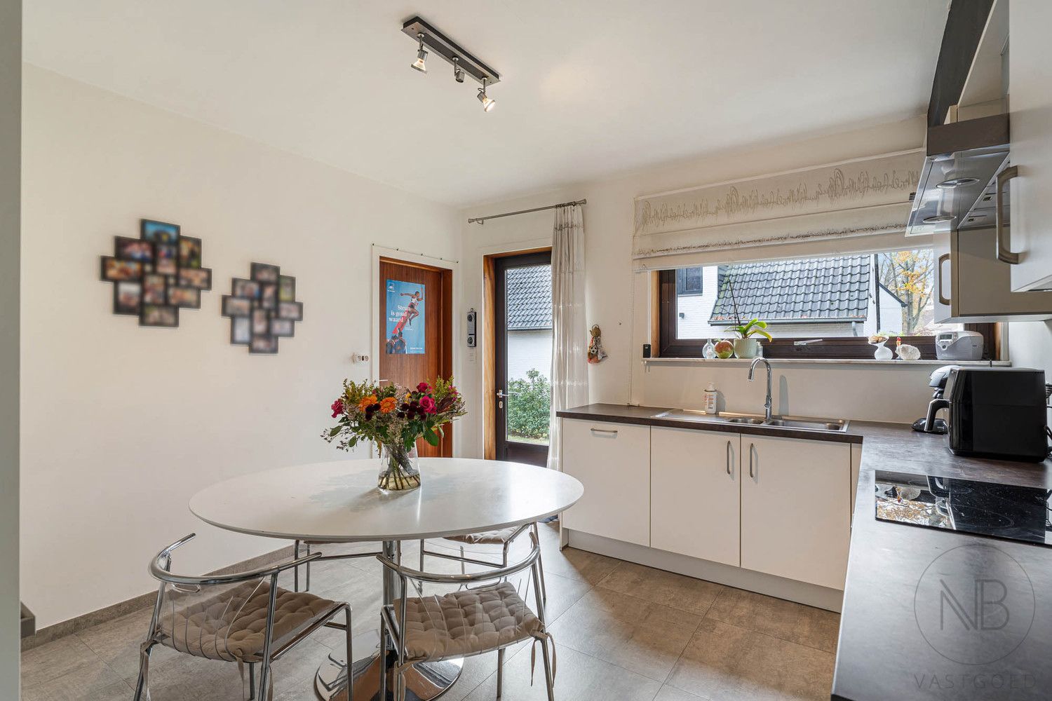 Ruime woning op zuidgericht perceel (17a54ca) in residentiële buurt te Bret (Genk)! foto 6