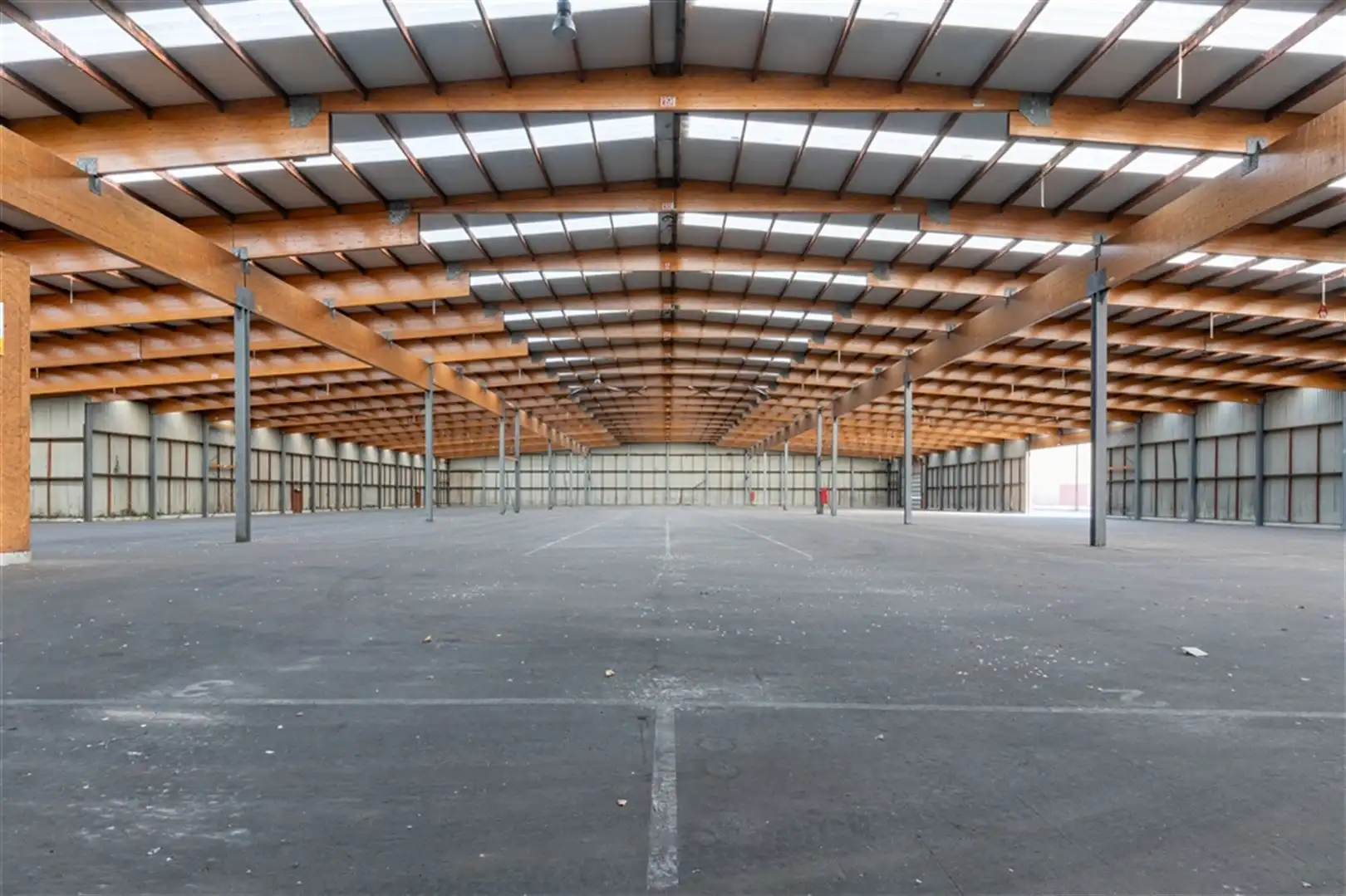 Magazijnen nabij R4 Gent foto 5