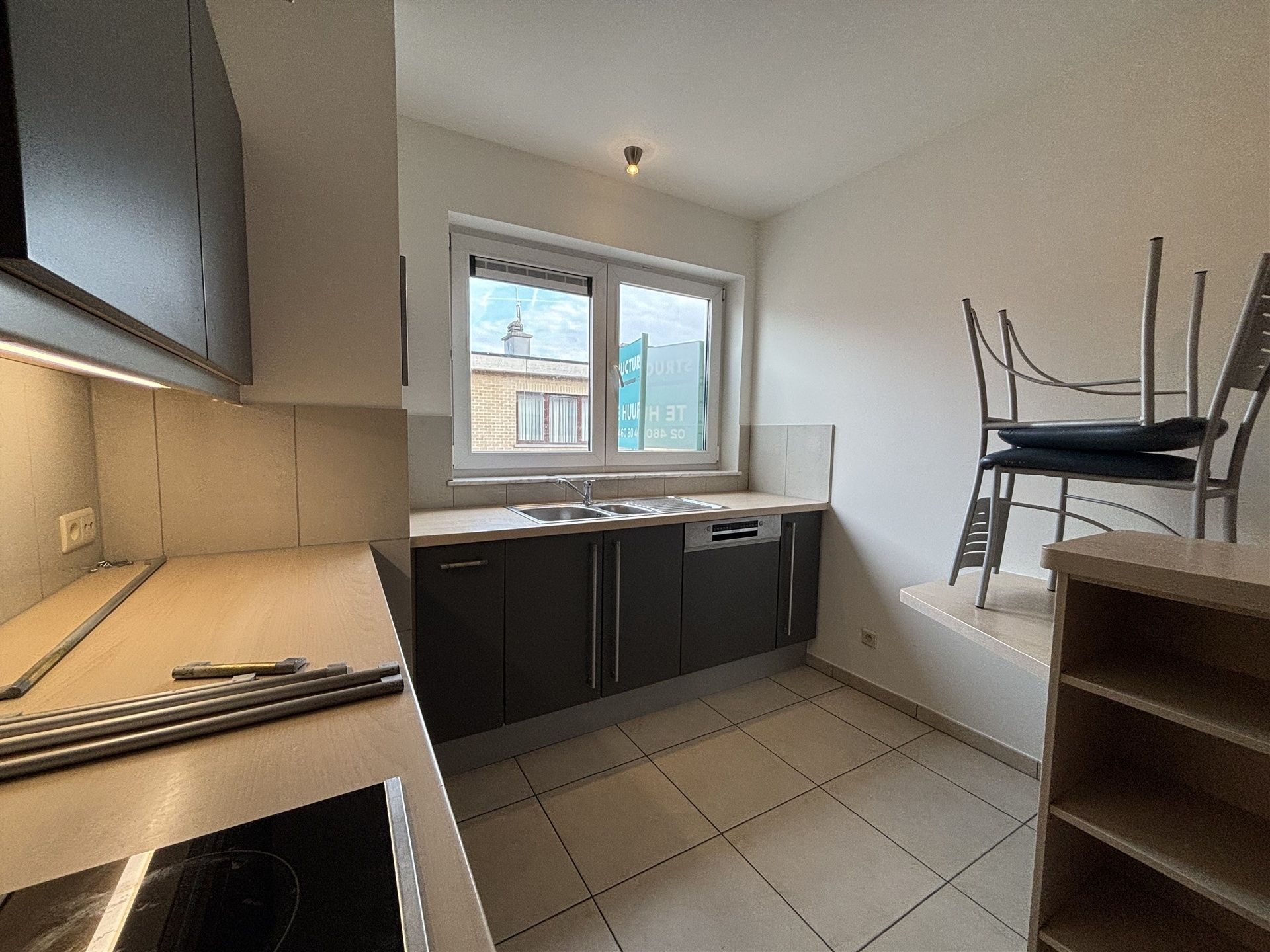 Duplex met 2 slaapkamers & 2 extra zolderkamers foto 8