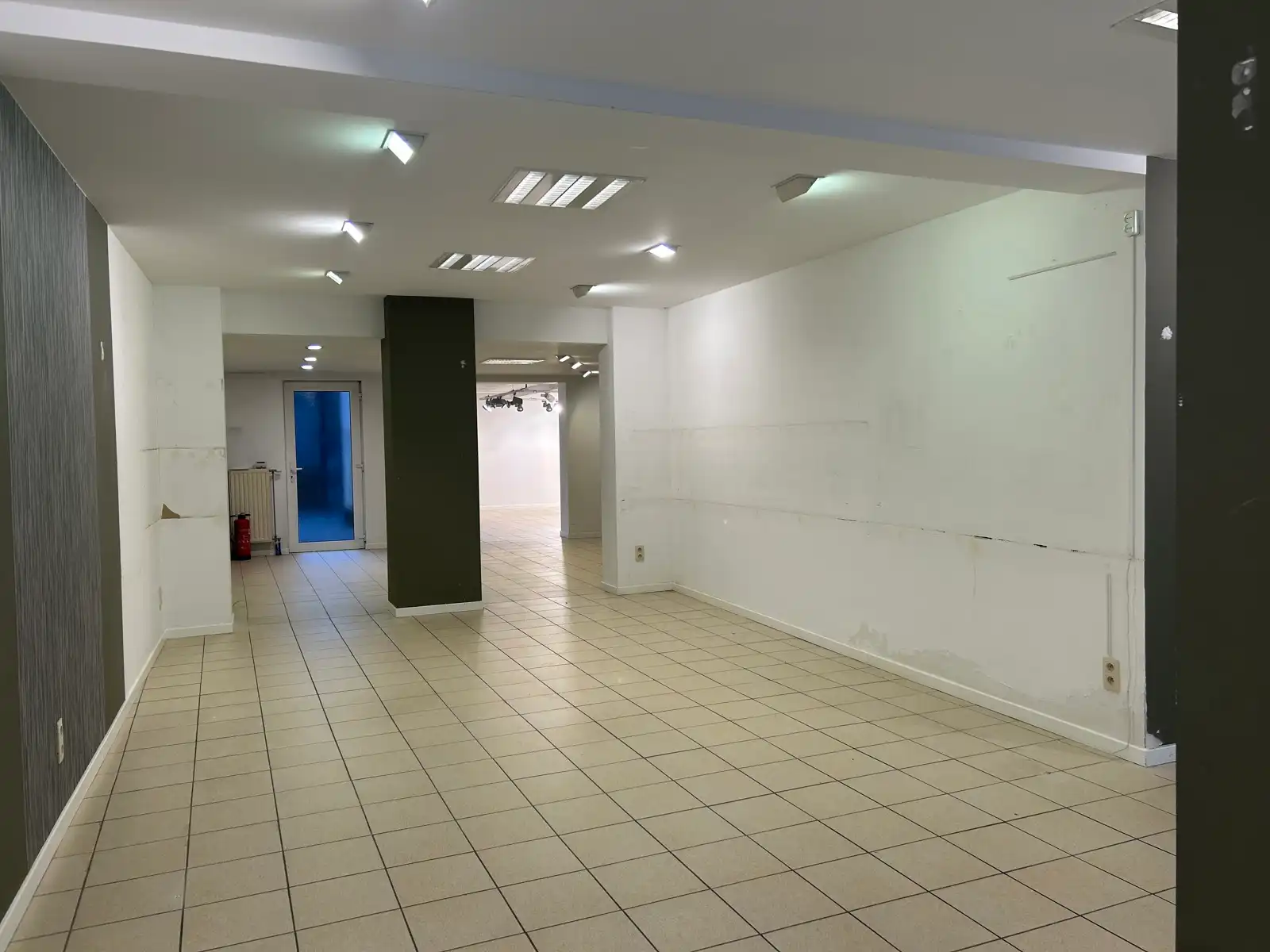Commerciële ruimte te huur foto 3