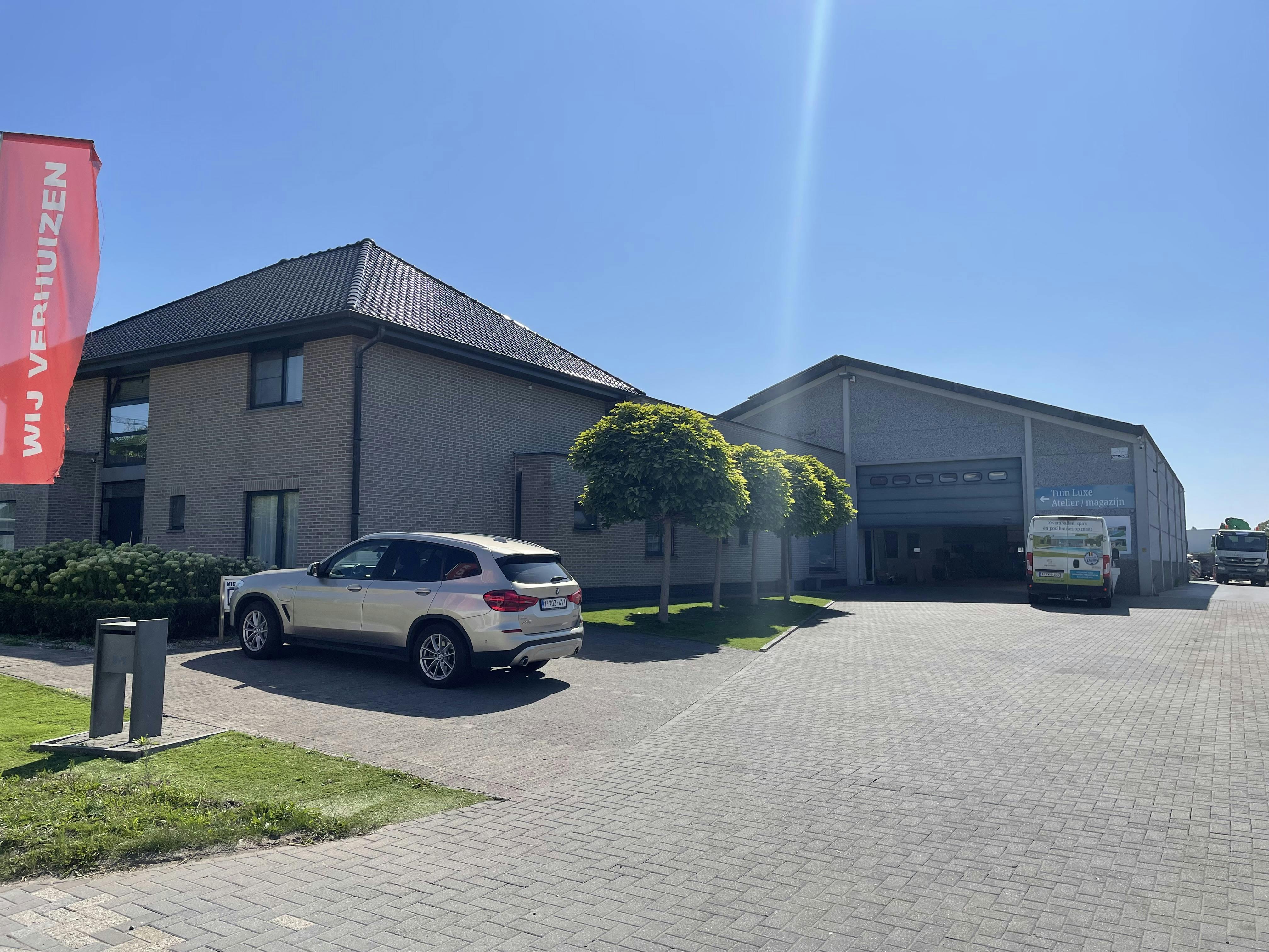 Luxe villa met exclusieve tuin en magazijn in KMO-zone foto 94