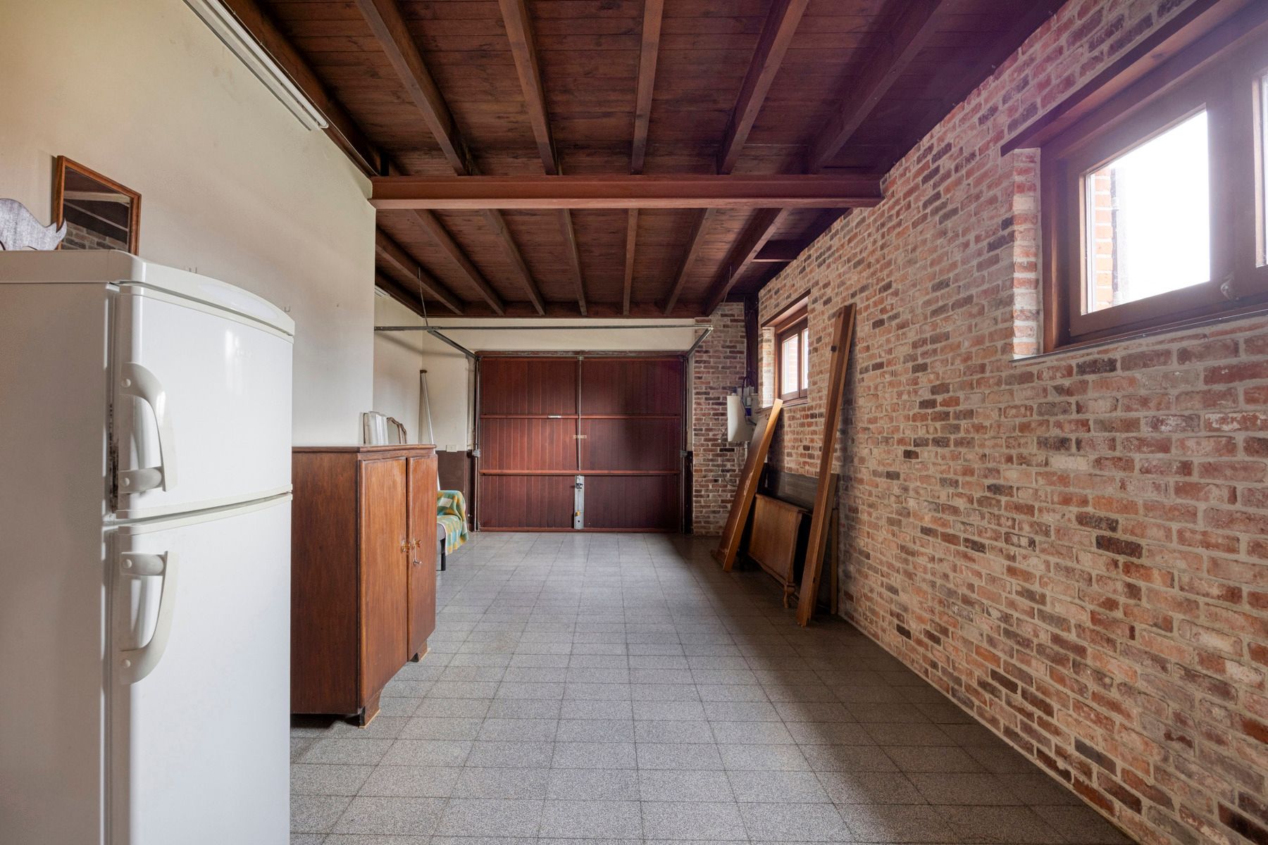 Karaktervolle te renoveren woning op perceel van 37a20ca! foto 16