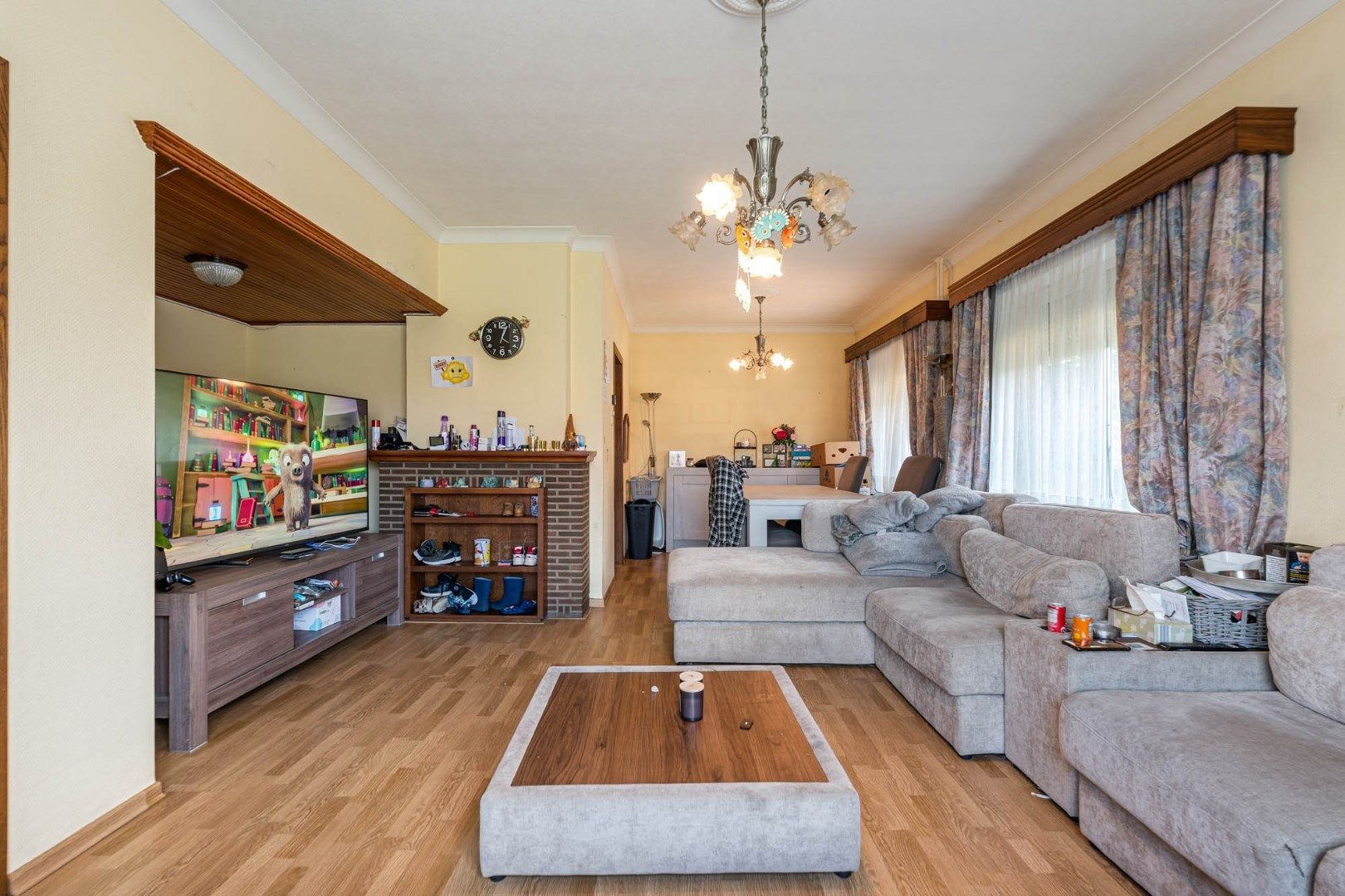 Comfortabele, halfvrijstaande woning op perceel van 7a19ca, rustige ligging! foto 4