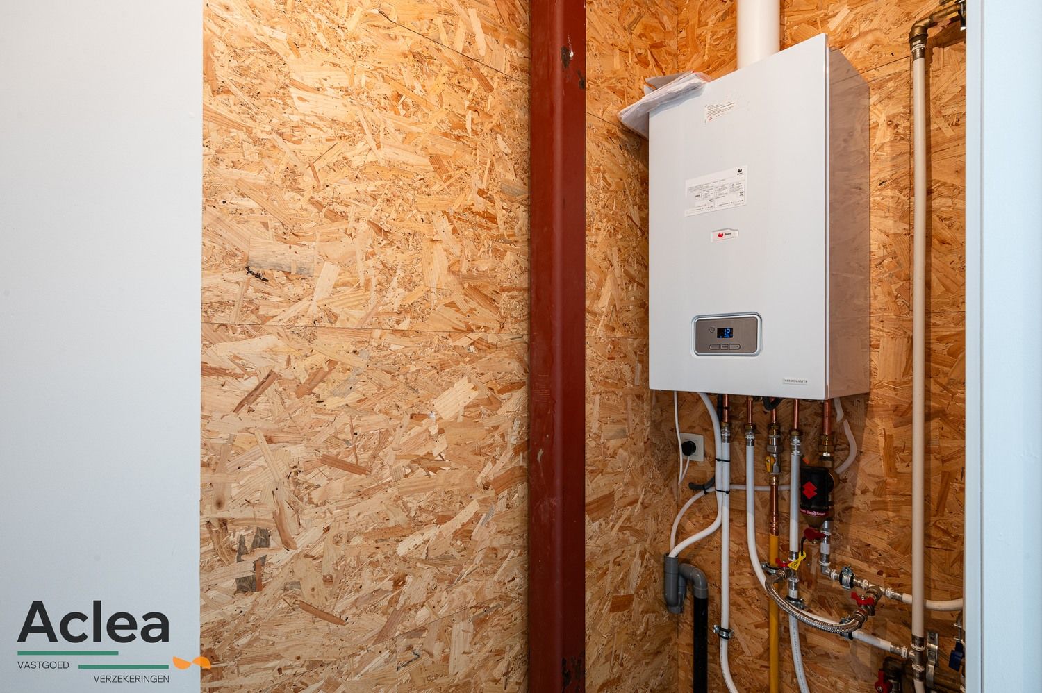 Volledig gerenoveerde woning met 2 slpks foto 17