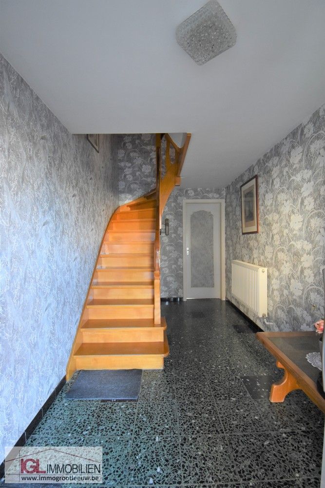 Bel-étage woning met garage zonnige tuin foto 3