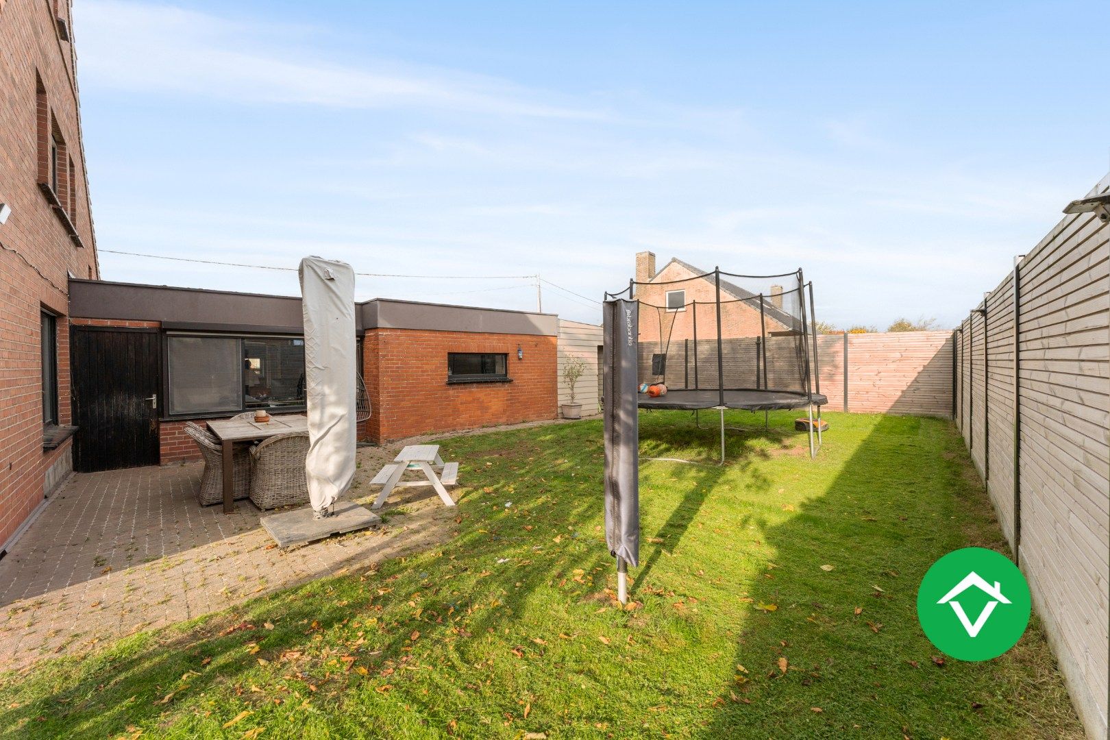 Instapklare alleenstaande woning met zuidgerichte tuin in Staden foto 30