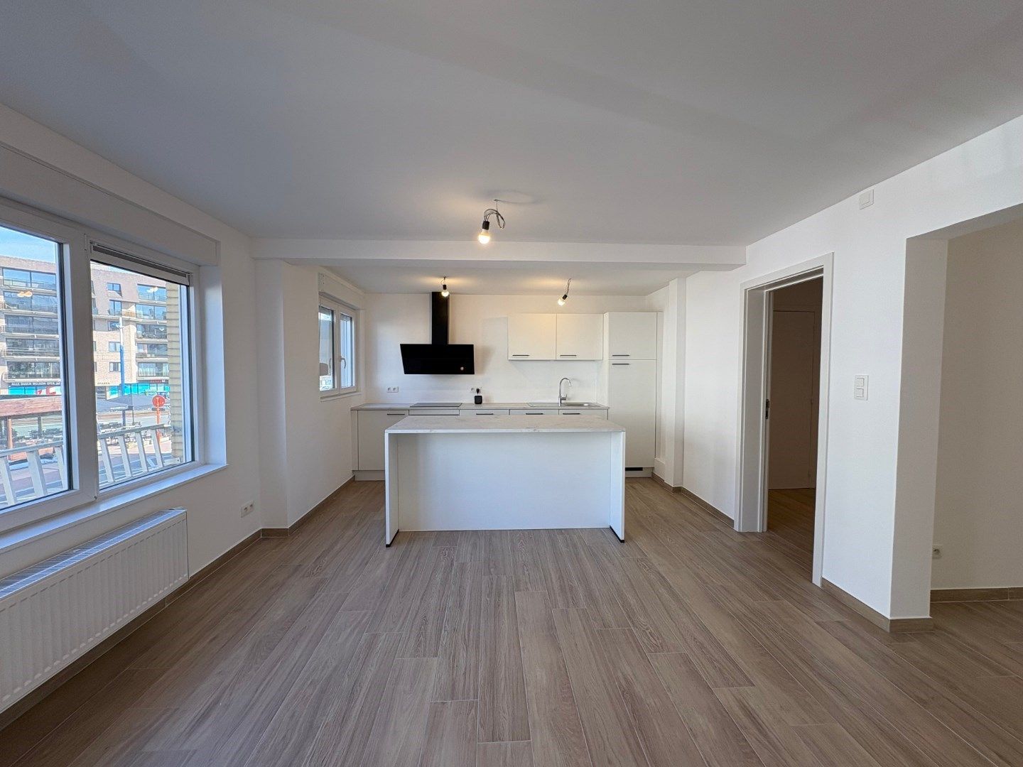 Ruim en totaal gerenoveerd appartement in Koksijde foto {{pictureIndex}}