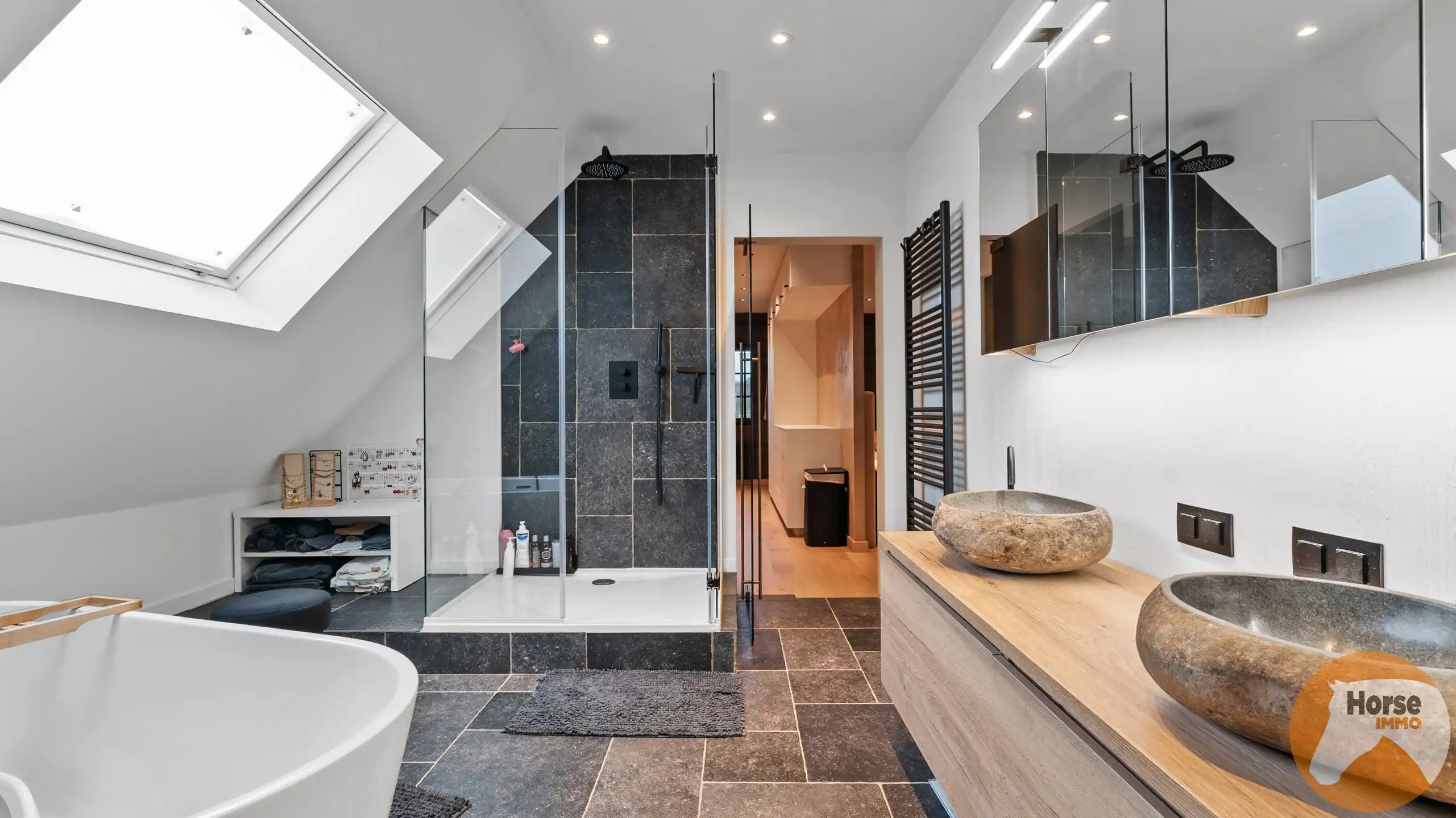 PUTTE - Instapklare woning en polyvalent bijgebouw op 60are foto 11