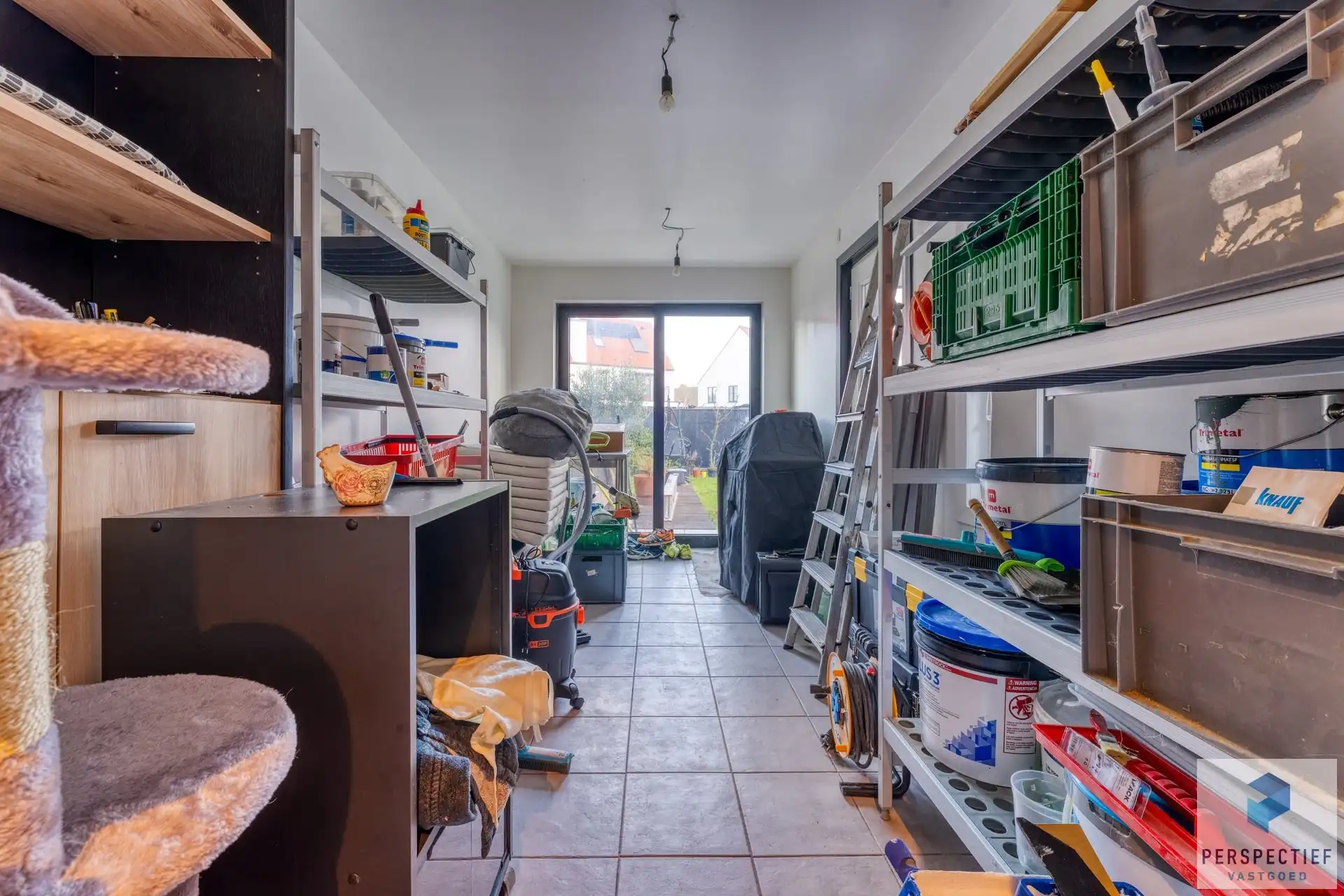 Vernieuwde woning met 4 slpk - garage & tuin in het dorpscentrum van Ramskapelle foto 8