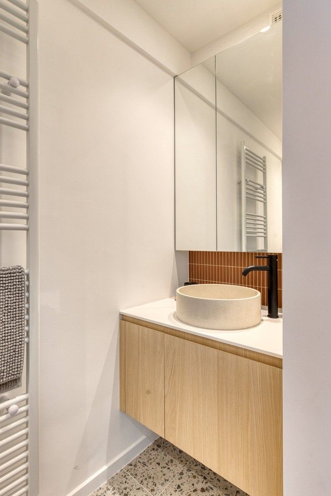 Elegant en tijdloos gerenoveerd appartement met 3 grote slaapkamers. foto 16
