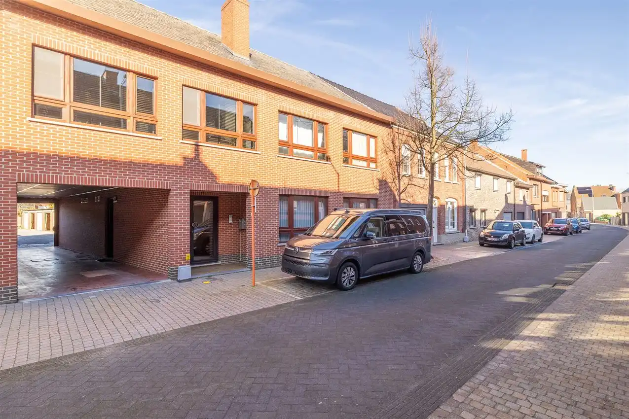 5x Garagebox in dorpscentrum foto 2