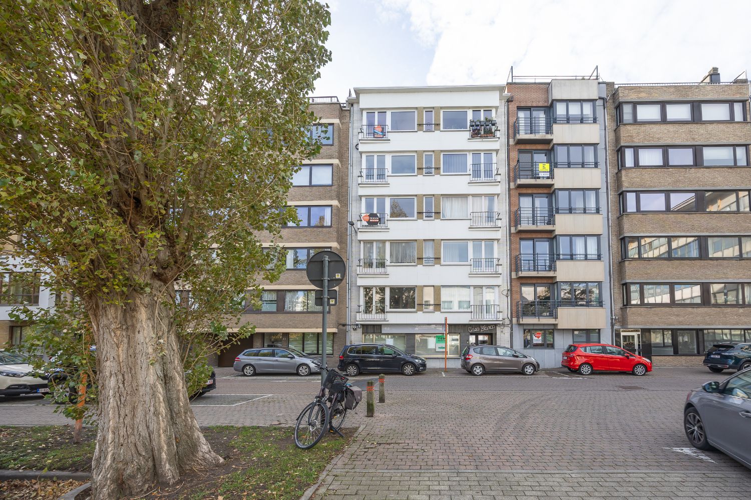 Gerenoveerd appartement met open zicht! foto 21